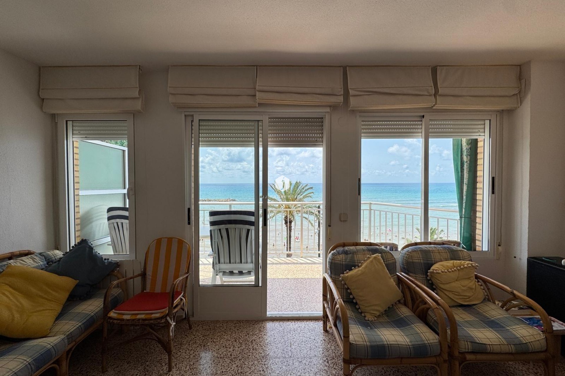 Resale - Apartment / flat -
Torrevieja - Playa del Cura