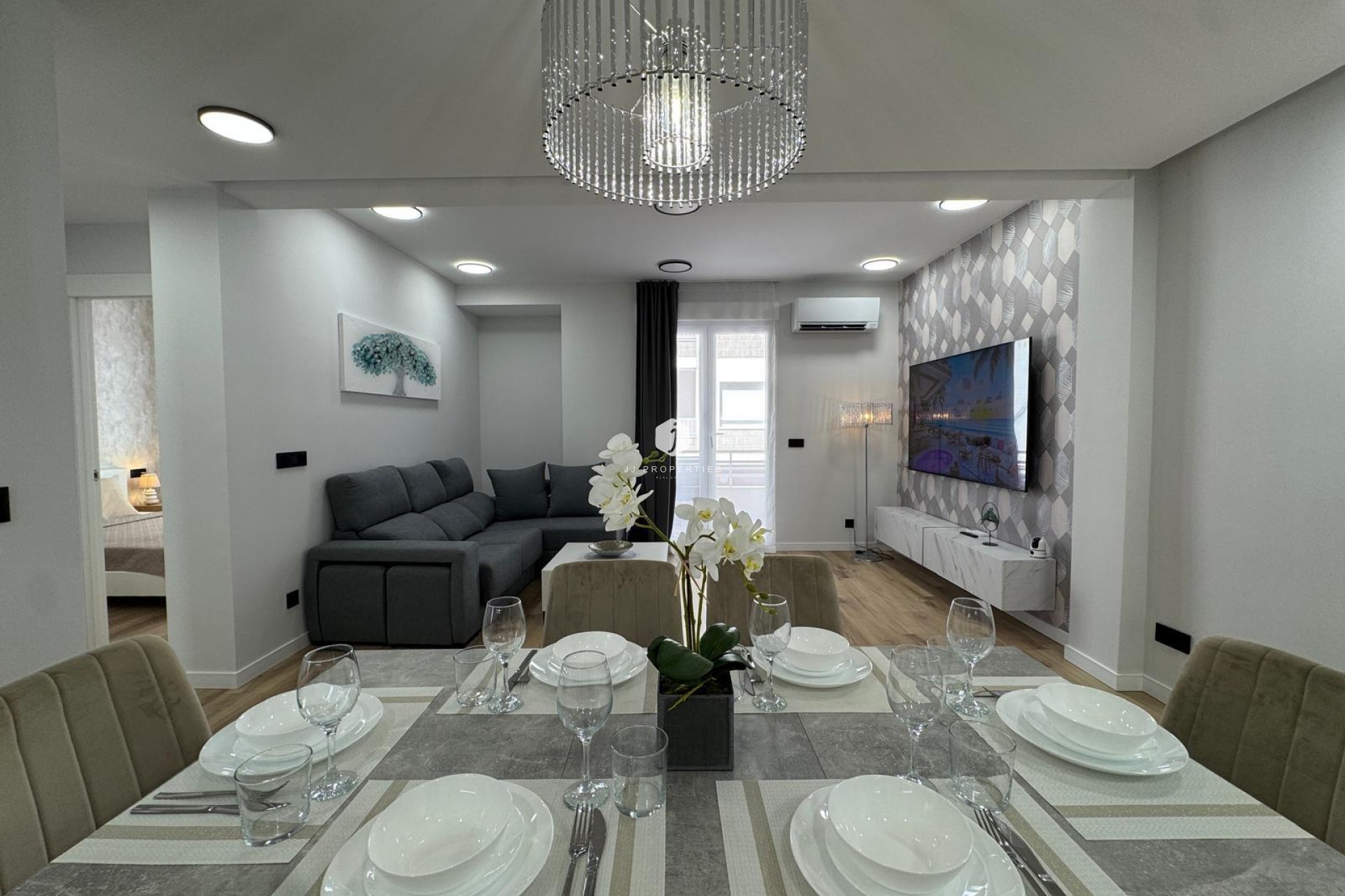 Resale - Apartment / flat -
Torrevieja - Playa del Cura