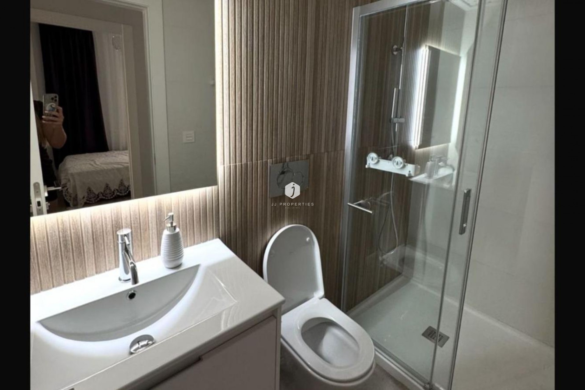 Resale - Apartment / flat -
Torrevieja - Playa del Cura