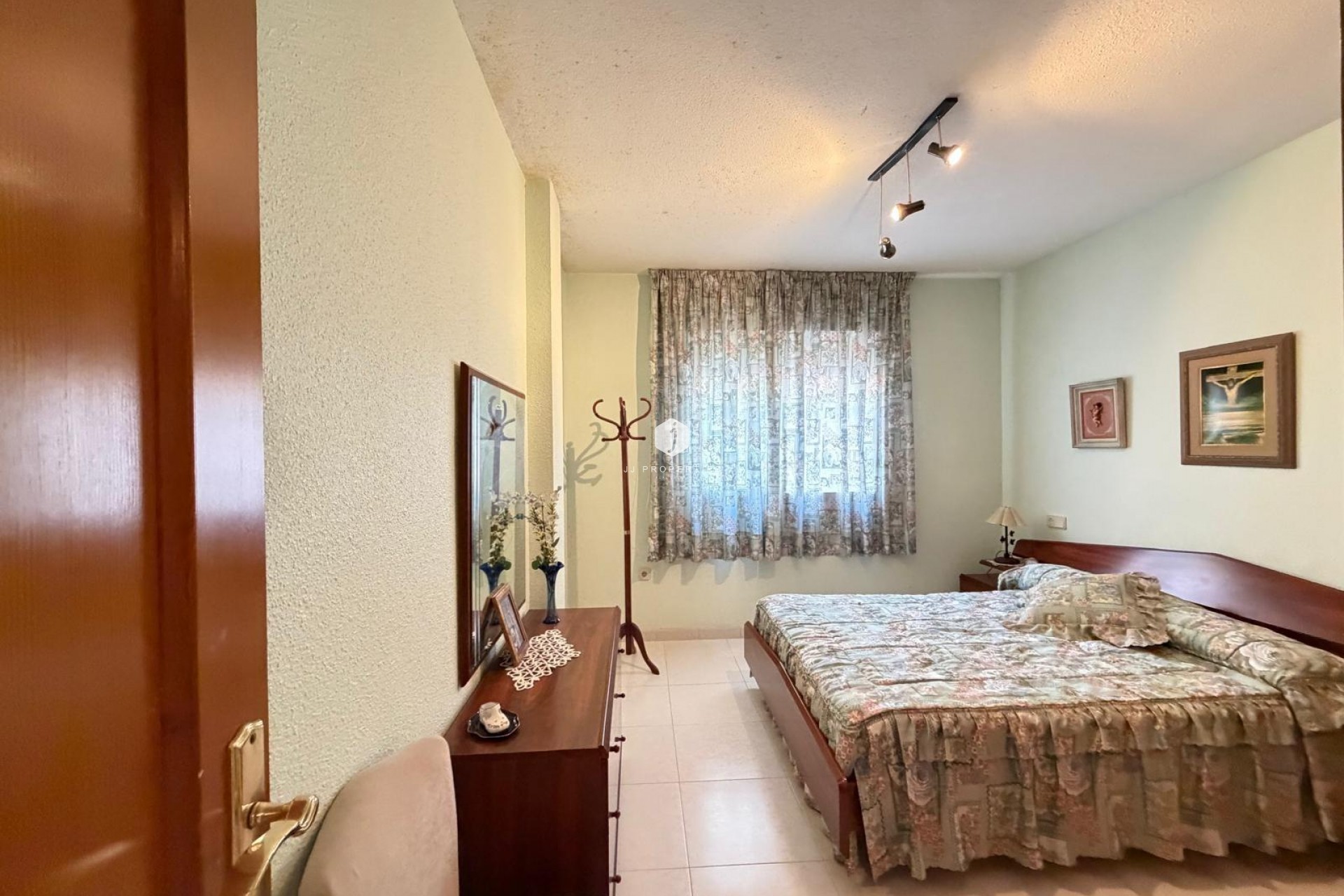 Resale - Apartment / flat -
Torrevieja - Playa del Cura