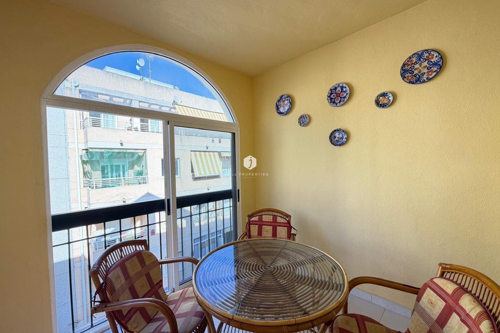 Resale - Apartment / flat -
Torrevieja - Playa del Cura