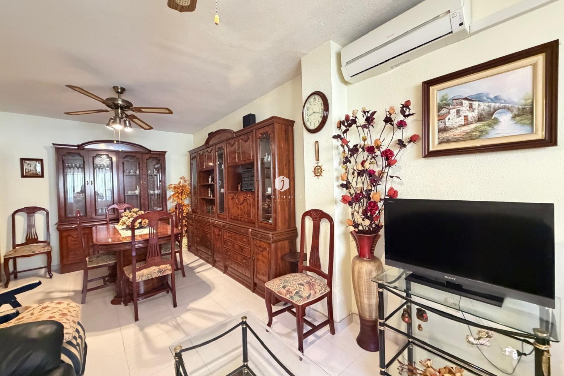Resale - Apartment / flat -
Torrevieja - Playa del Cura