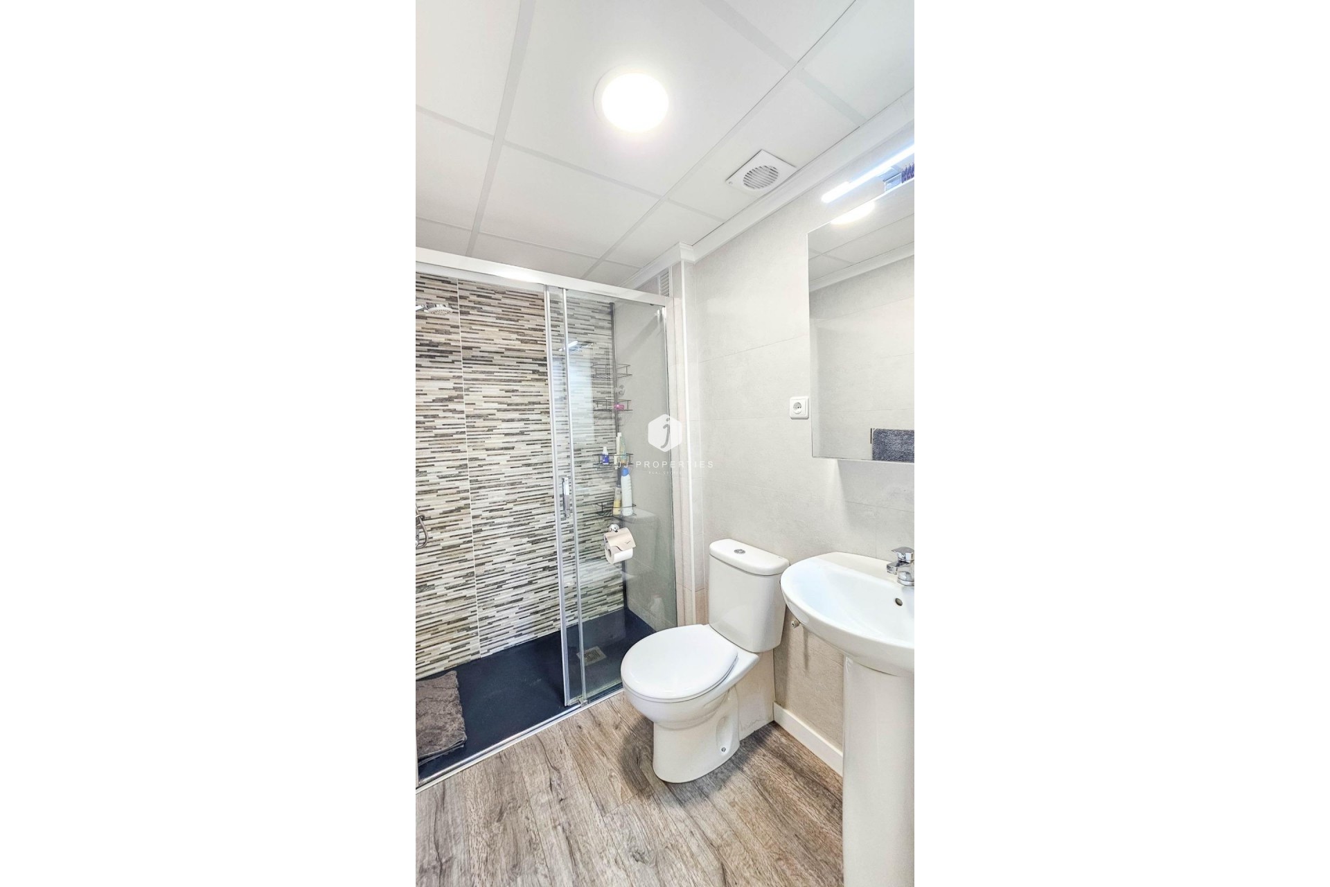 Resale - Apartment / flat -
Torrevieja - Playa del Cura