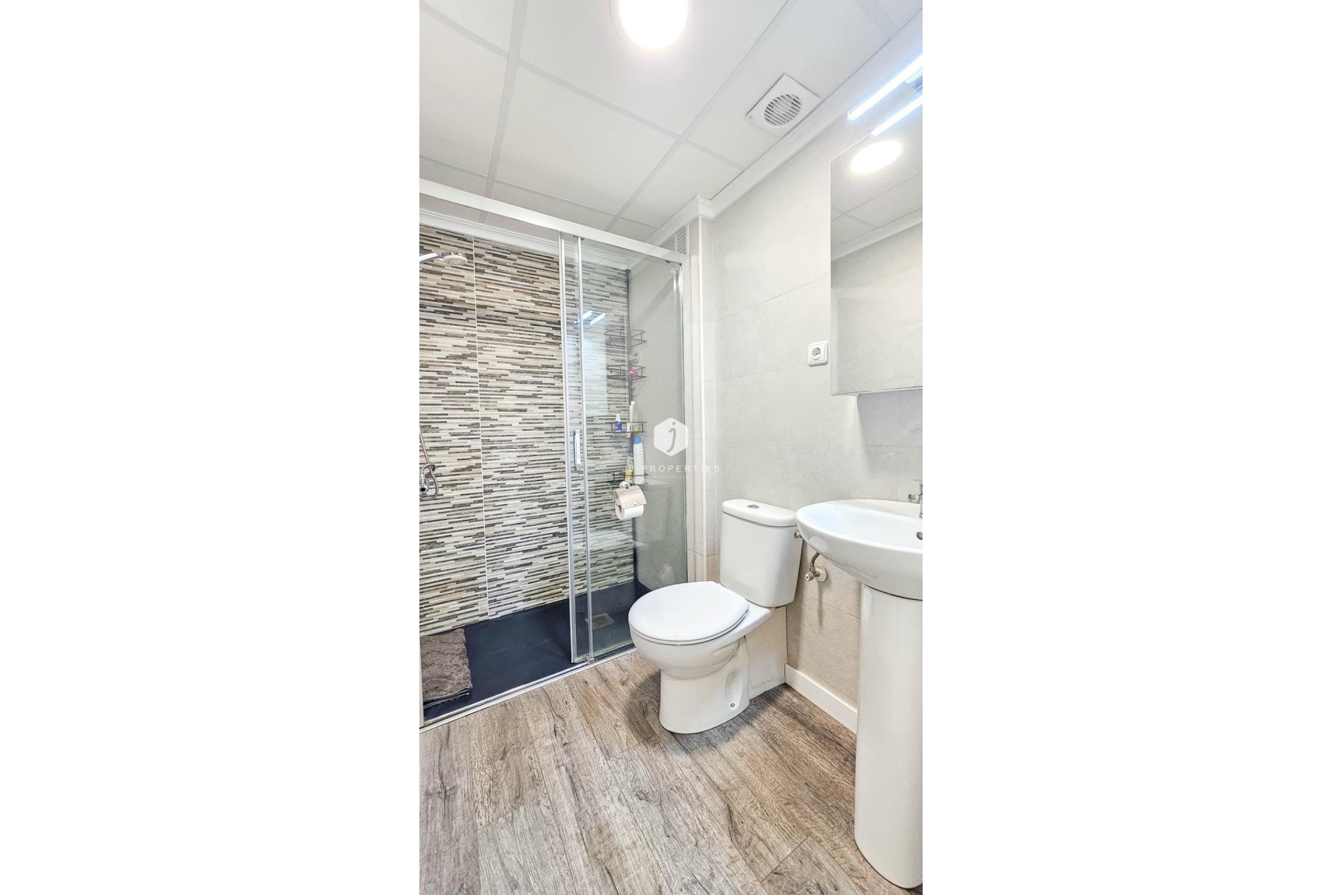 Resale - Apartment / flat -
Torrevieja - Playa del Cura