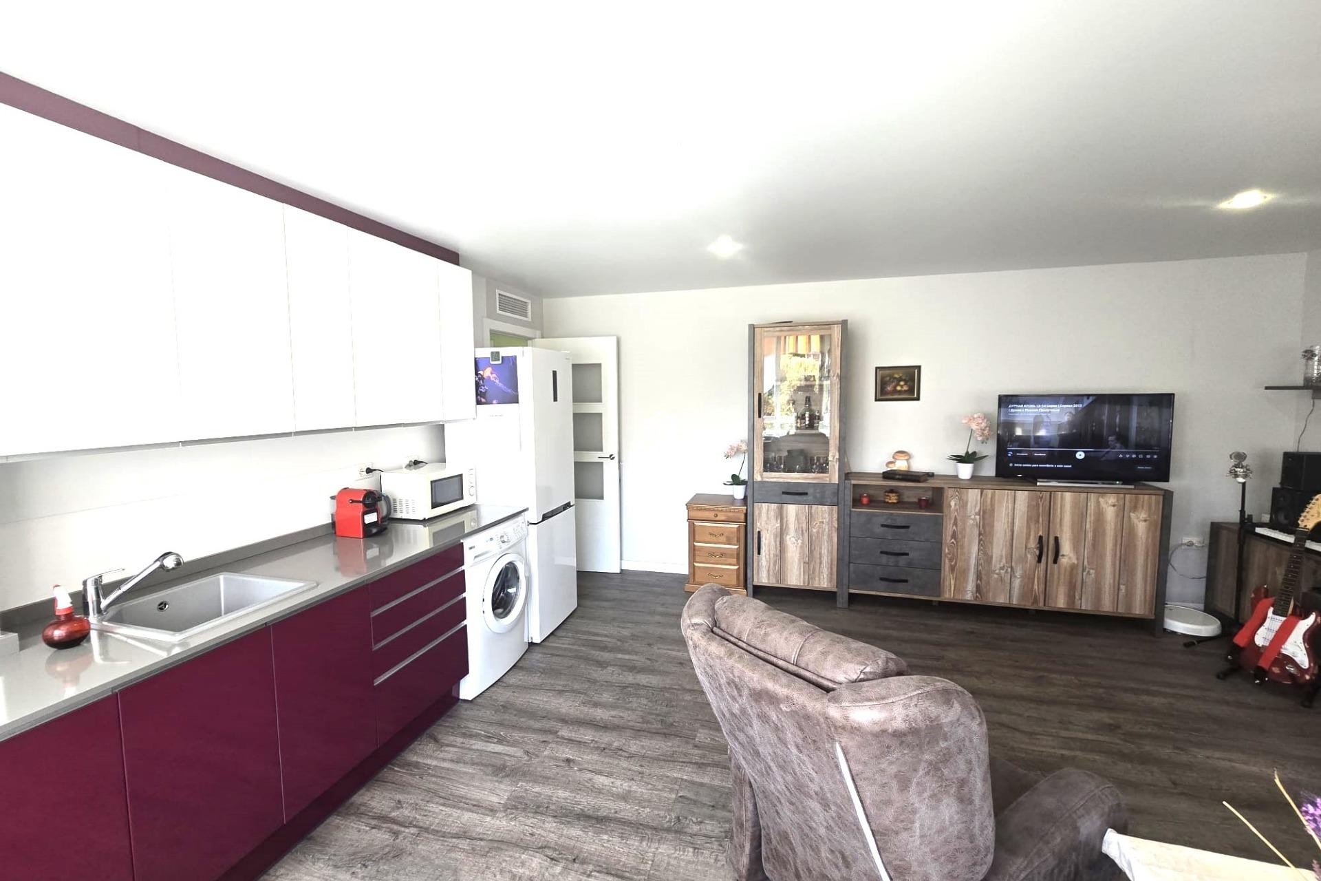 Resale - Apartment / flat -
Torrevieja - Playa del Cura