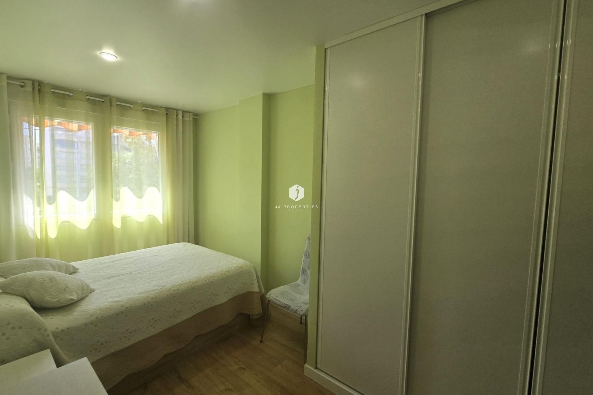 Resale - Apartment / flat -
Torrevieja - Playa del Cura