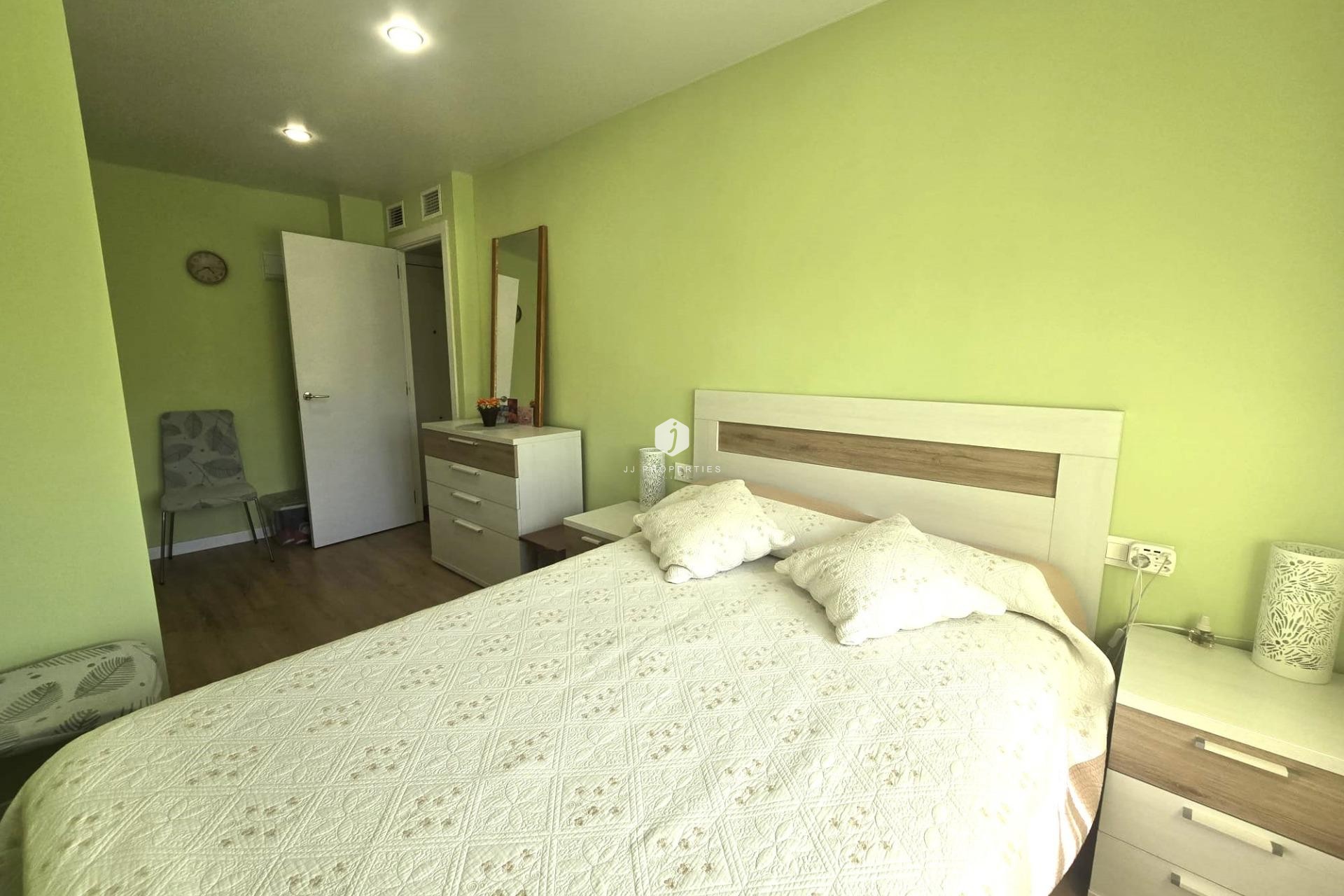 Resale - Apartment / flat -
Torrevieja - Playa del Cura