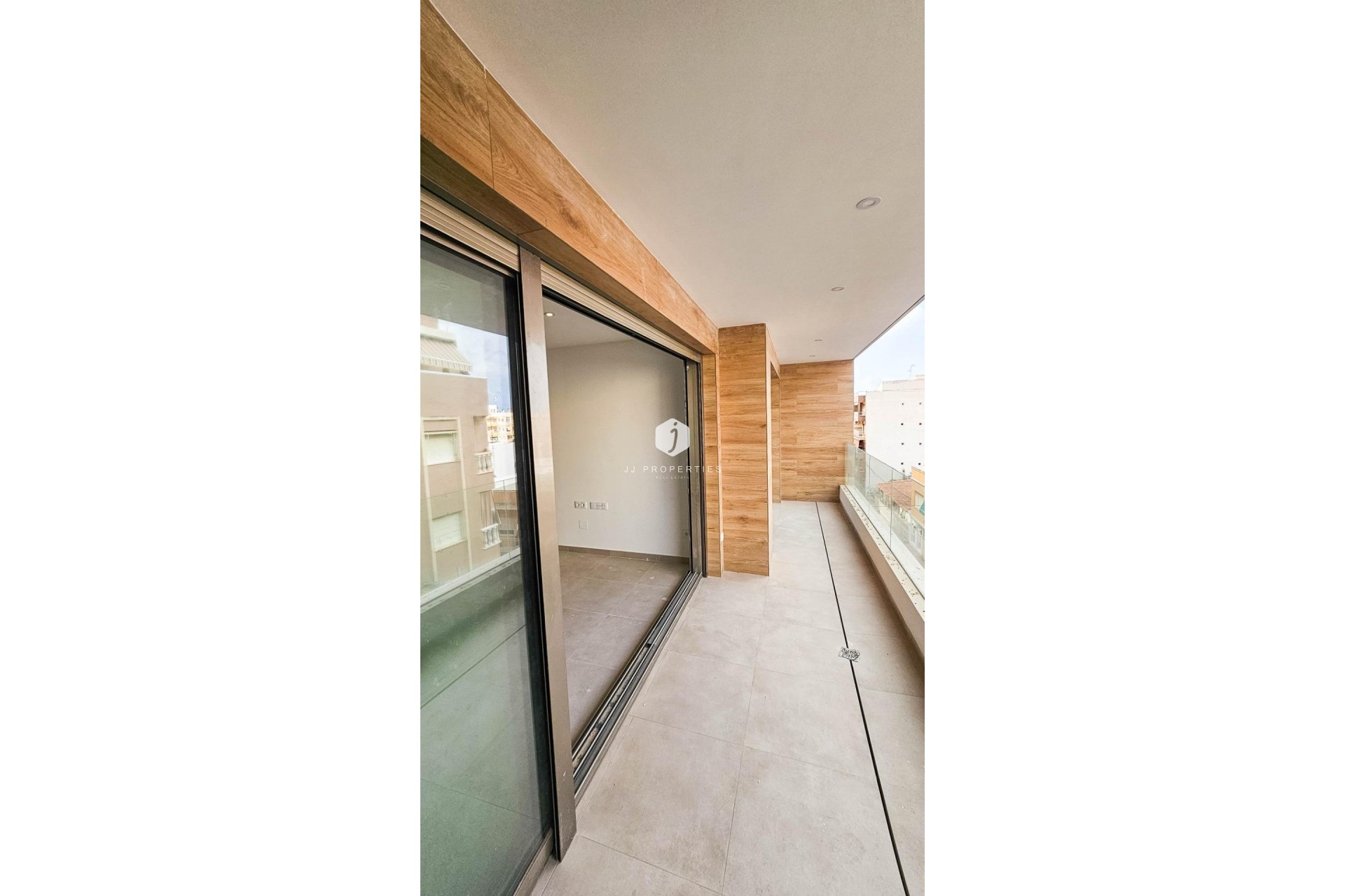 Resale - Apartment / flat -
Torrevieja - Playa del Cura