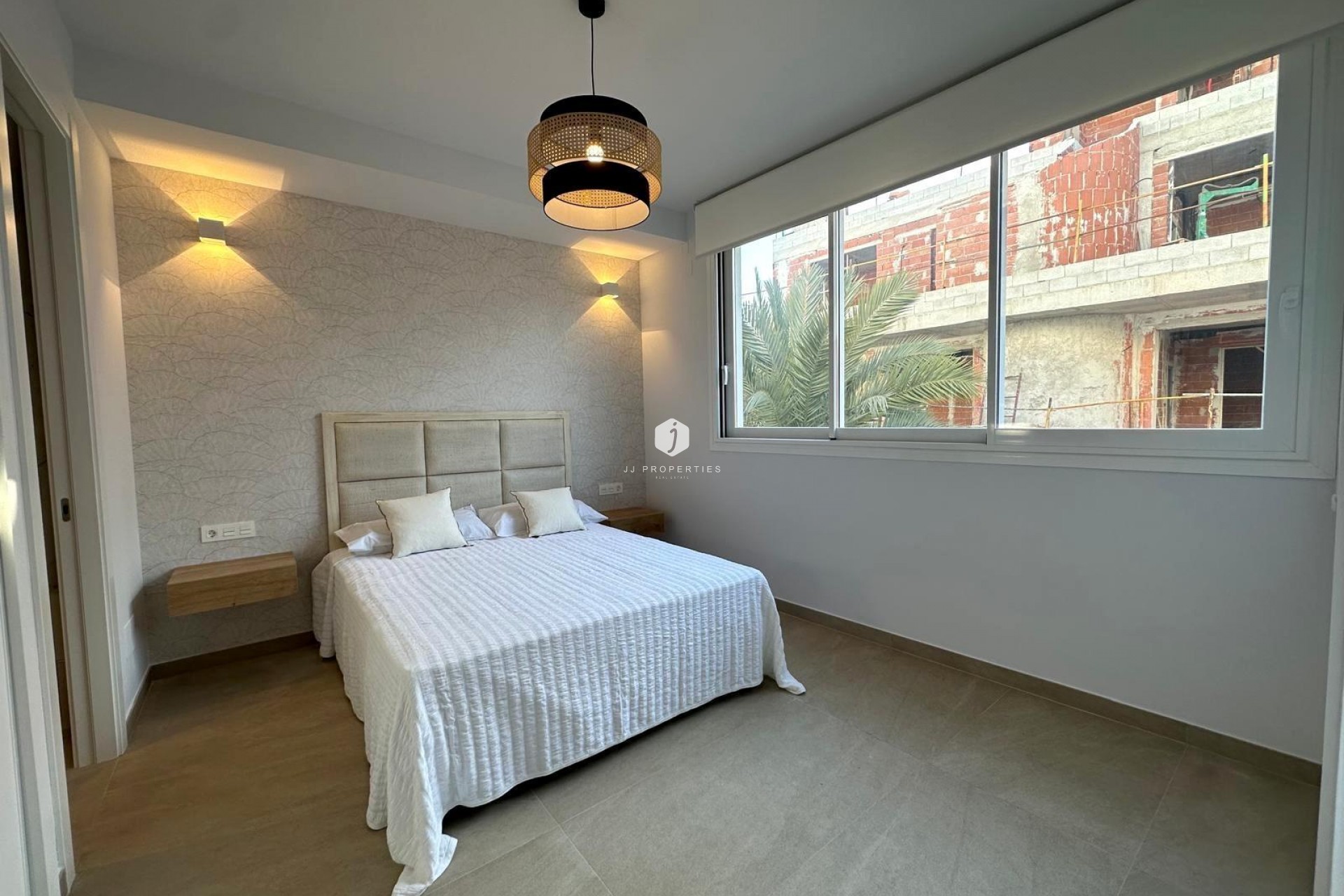 Resale - Apartment / flat -
Torrevieja - Playa del Cura