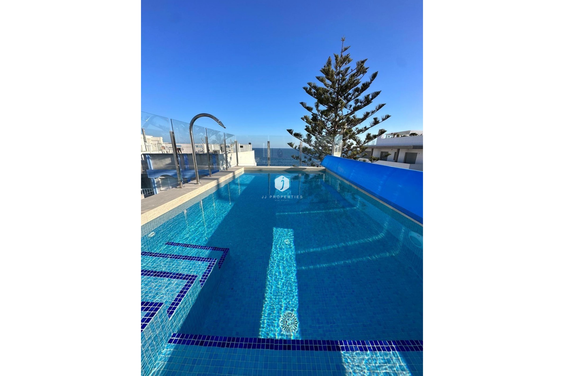 Resale - Apartment / flat -
Torrevieja - Playa del Cura