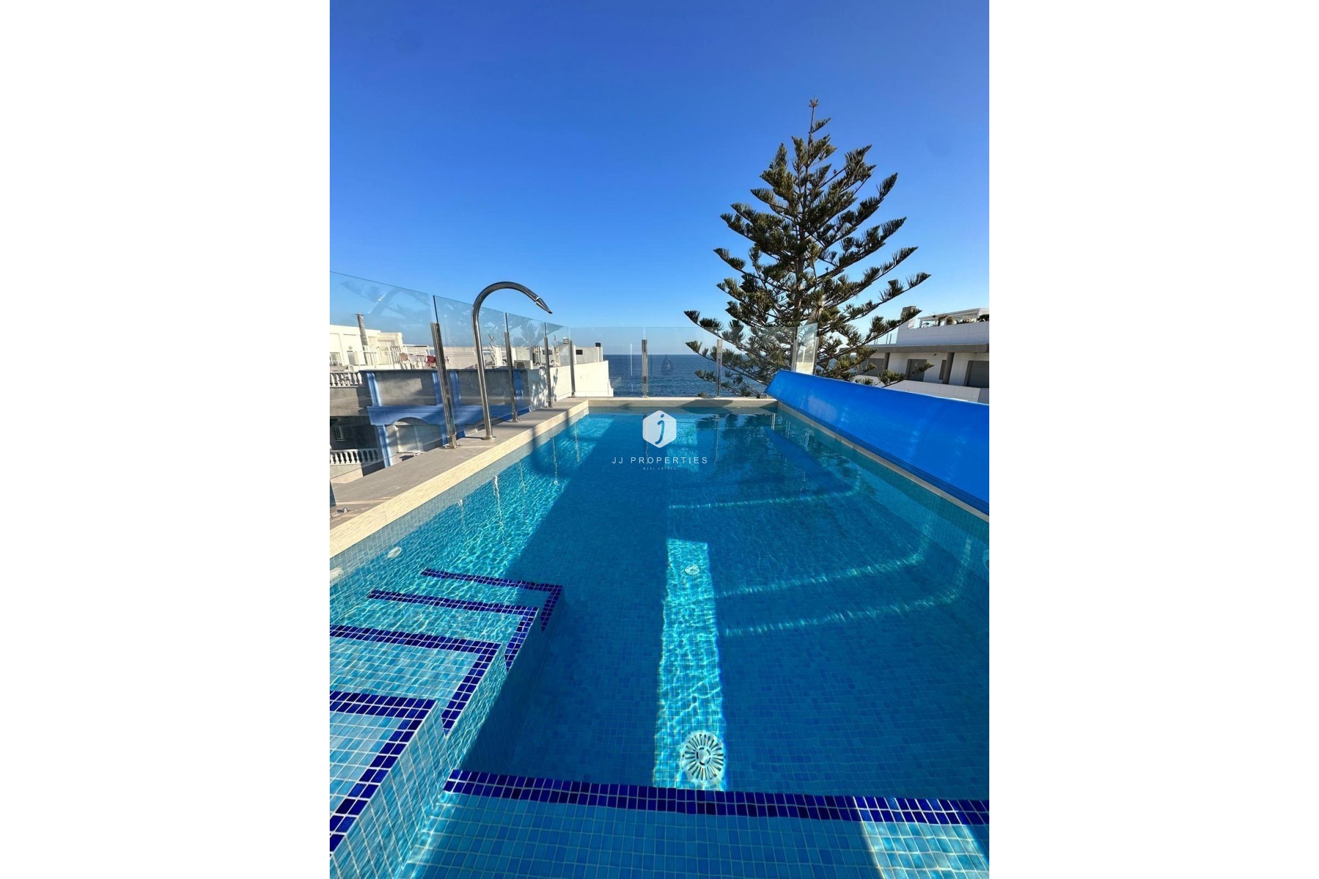 Resale - Apartment / flat -
Torrevieja - Playa del Cura