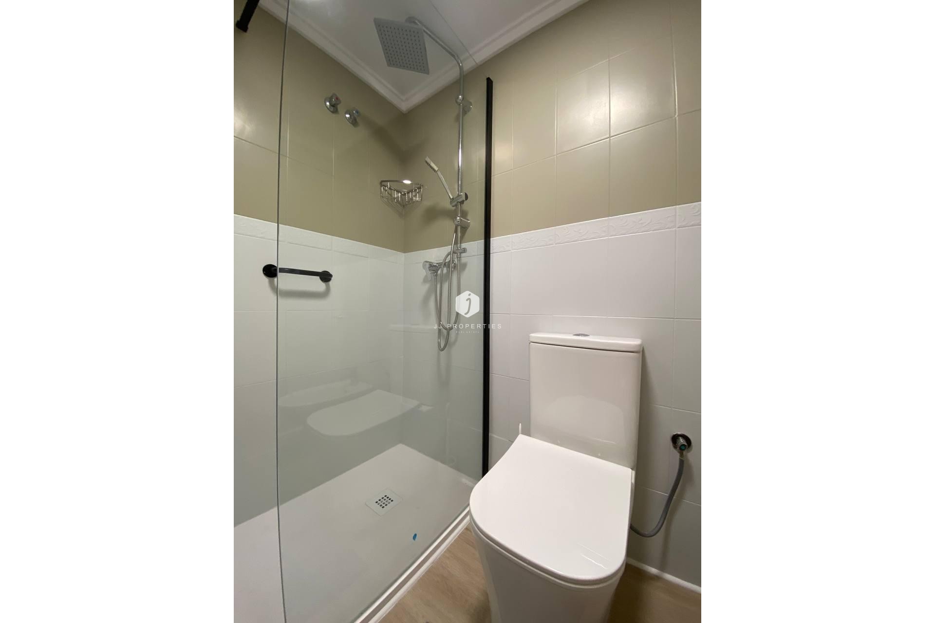 Resale - Apartment / flat -
Torrevieja - Playa del Cura