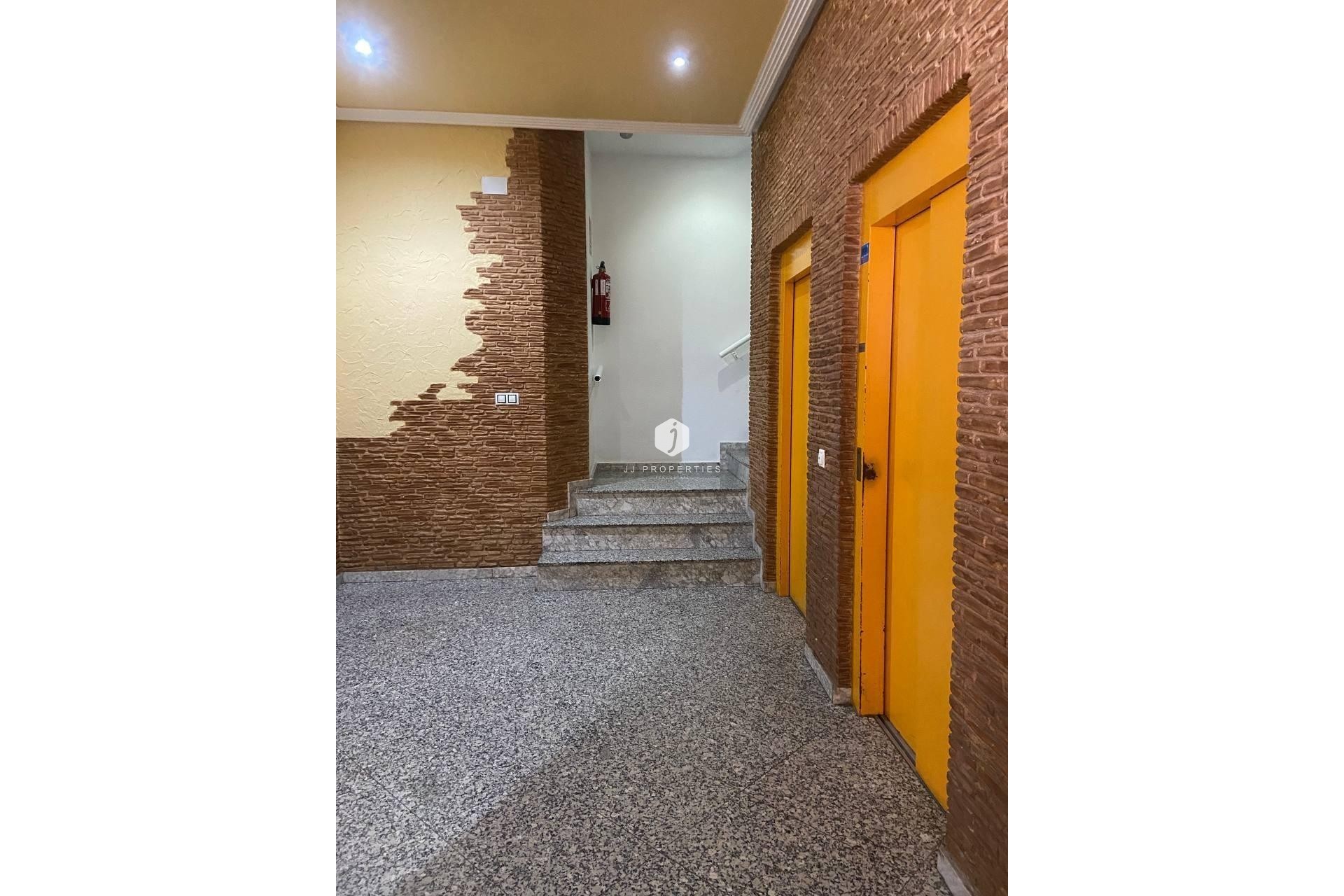 Resale - Apartment / flat -
Torrevieja - Playa del Cura