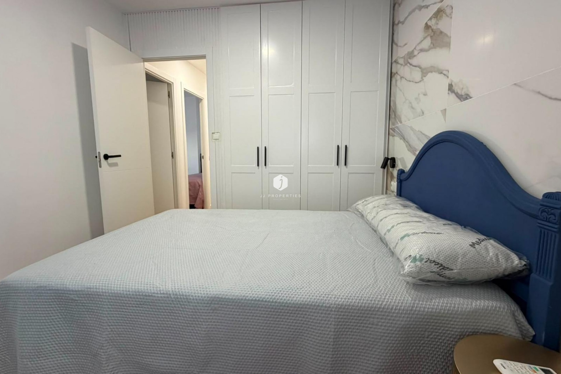 Resale - Apartment / flat -
Torrevieja - Playa del Cura