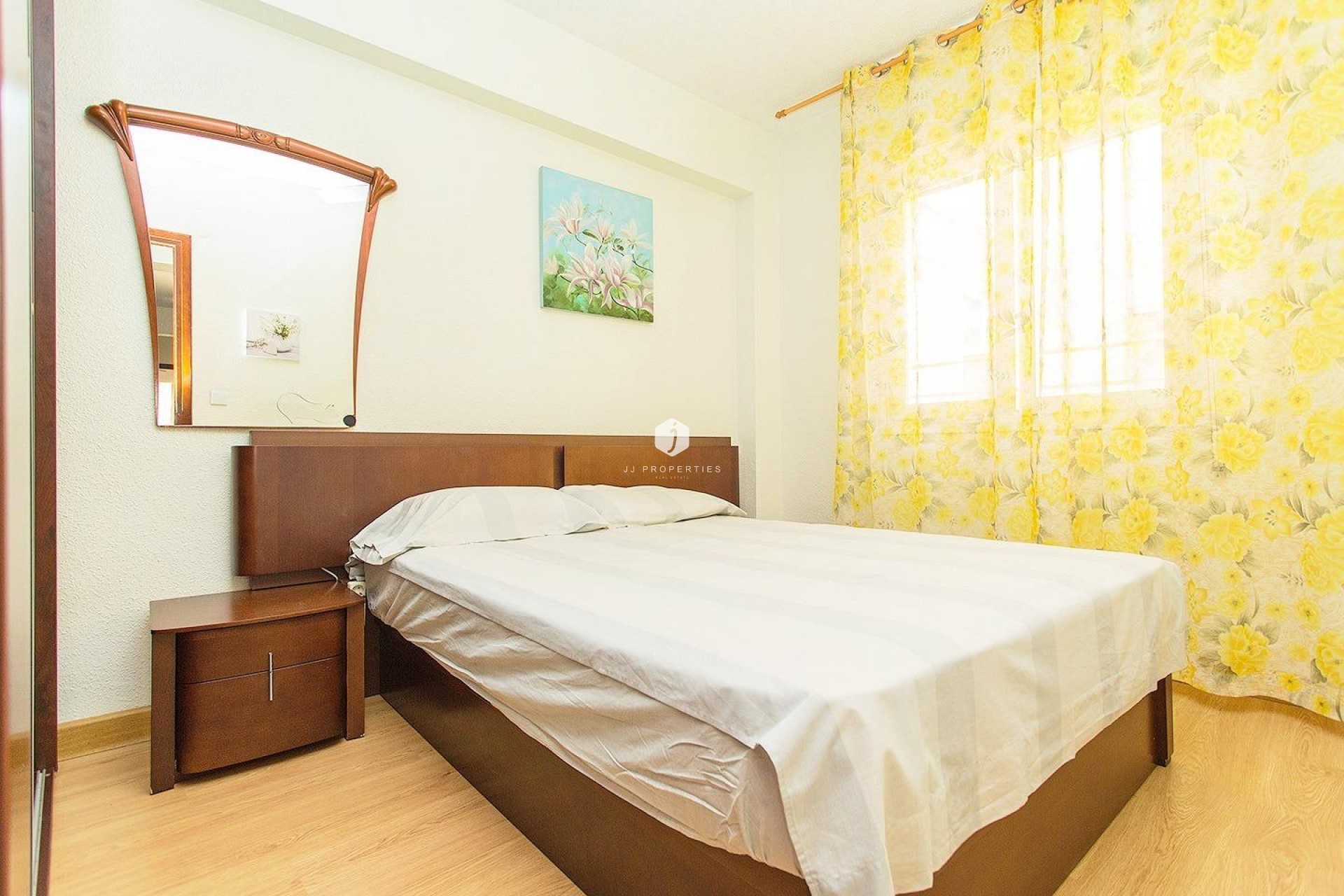 Resale - Apartment / flat -
Torrevieja - Playa del Cura