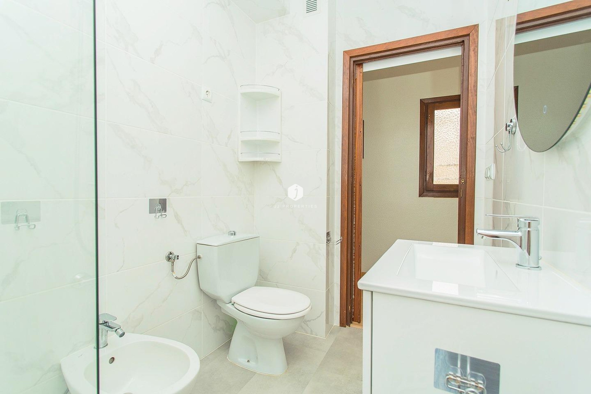 Resale - Apartment / flat -
Torrevieja - Playa del Cura