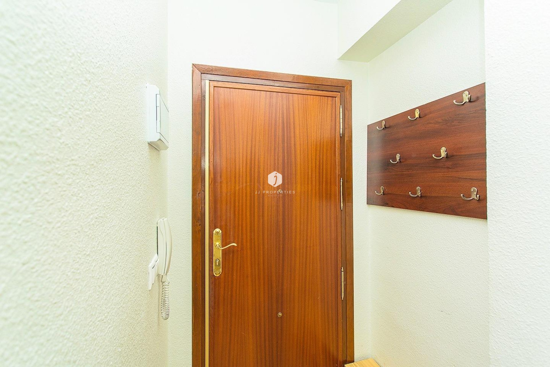 Resale - Apartment / flat -
Torrevieja - Playa del Cura