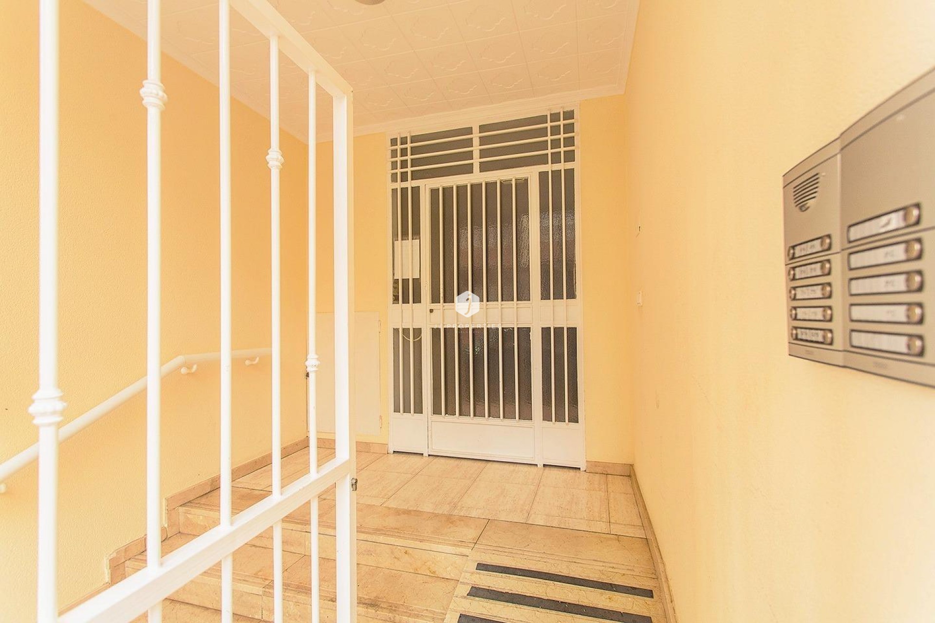 Resale - Apartment / flat -
Torrevieja - Playa del Cura