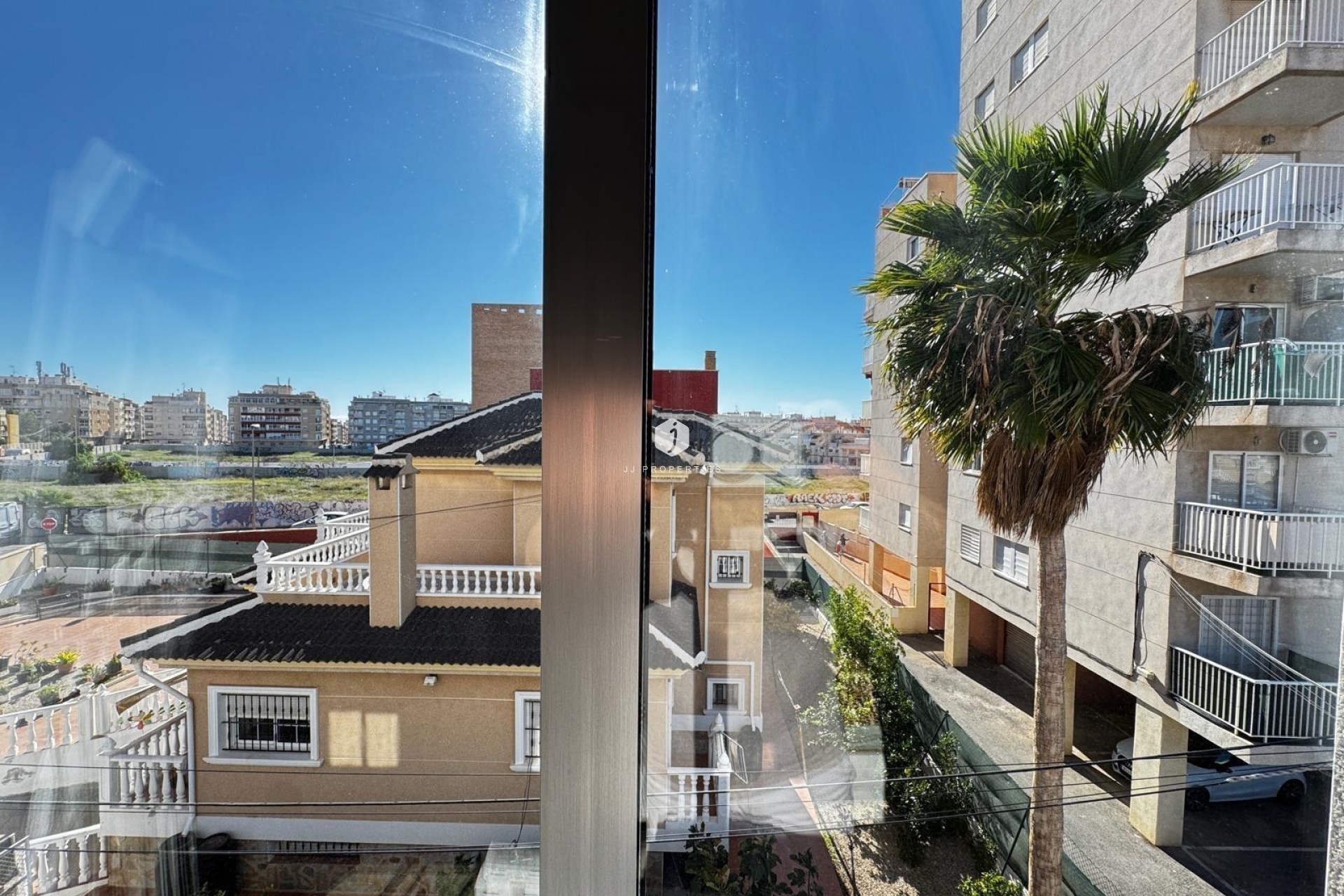 Resale - Apartment / flat -
Torrevieja - Playa del Cura