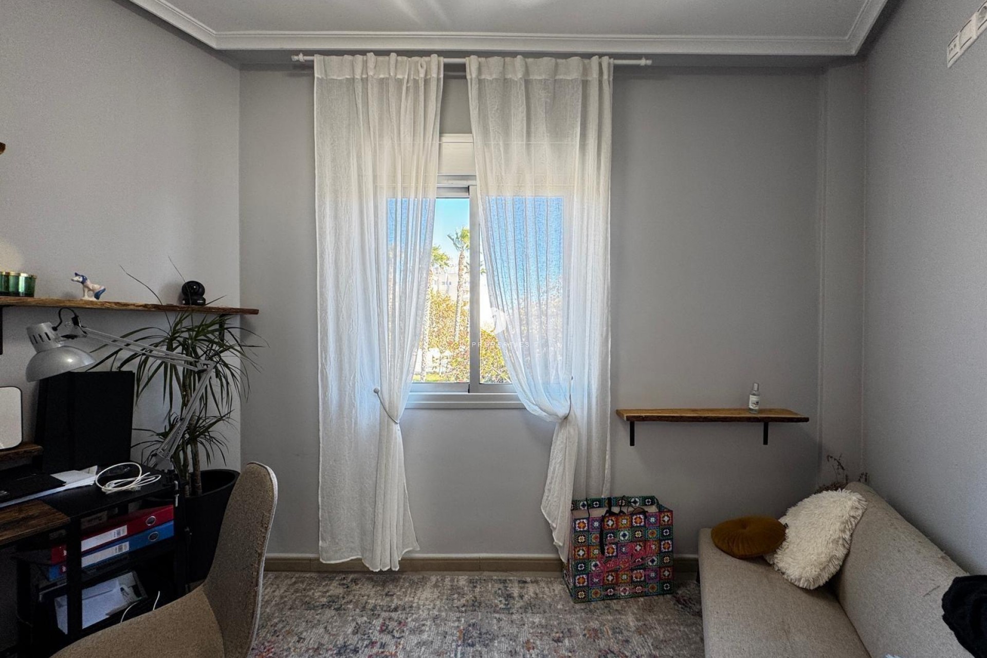 Resale - Apartment / flat -
Torrevieja - Playa del Cura