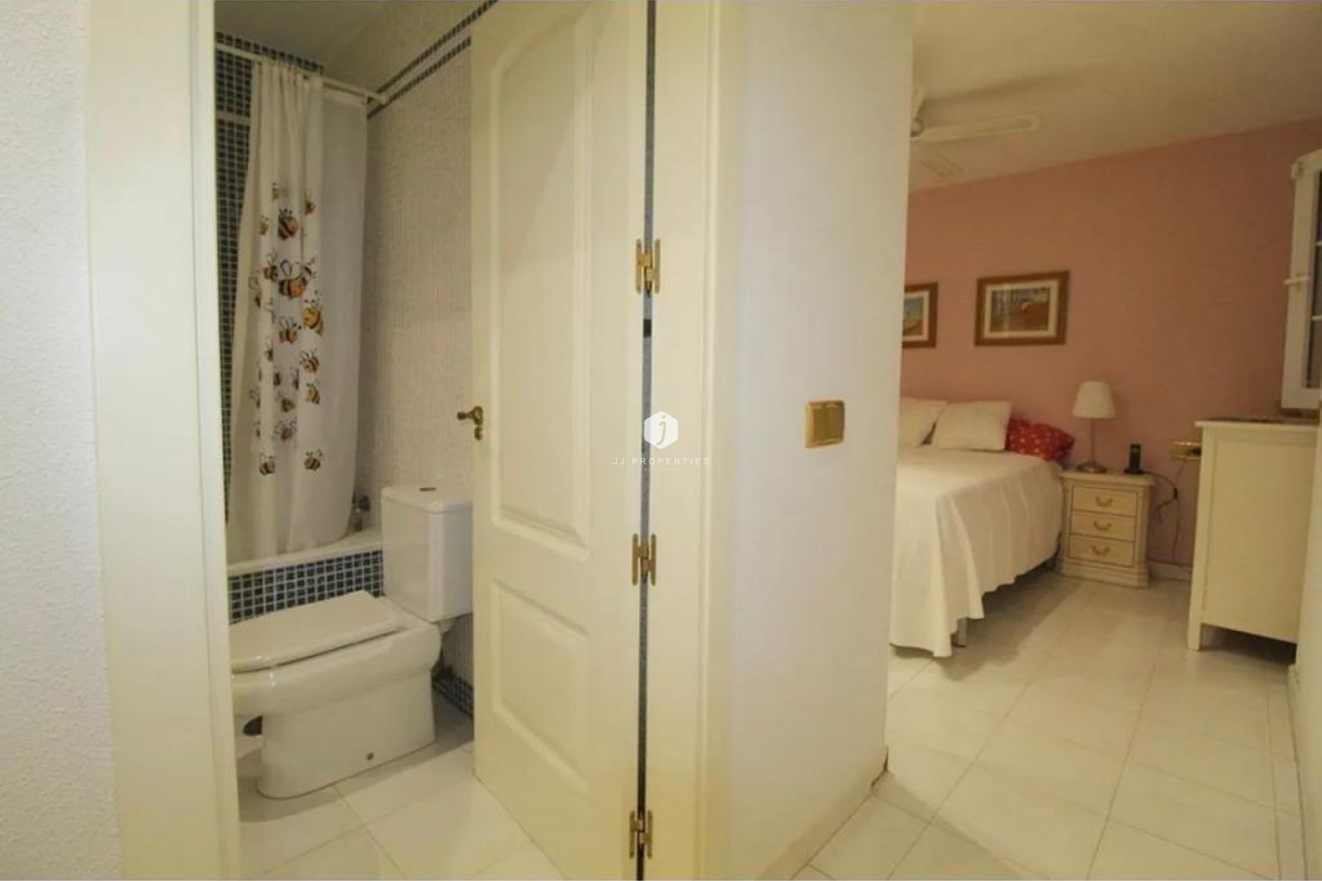 Resale - Apartment / flat -
Torrevieja - Playa del Cura