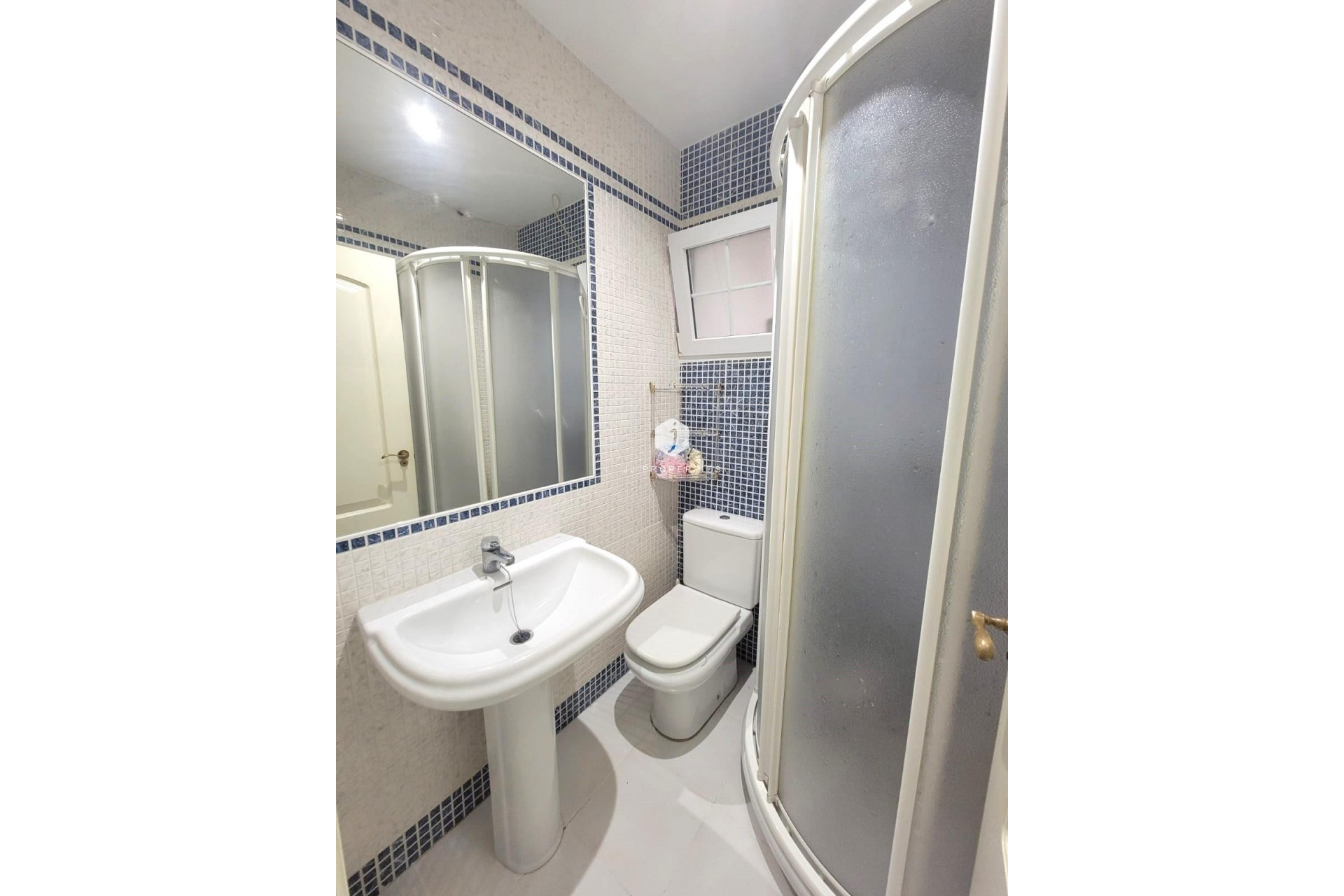 Resale - Apartment / flat -
Torrevieja - Playa del Cura