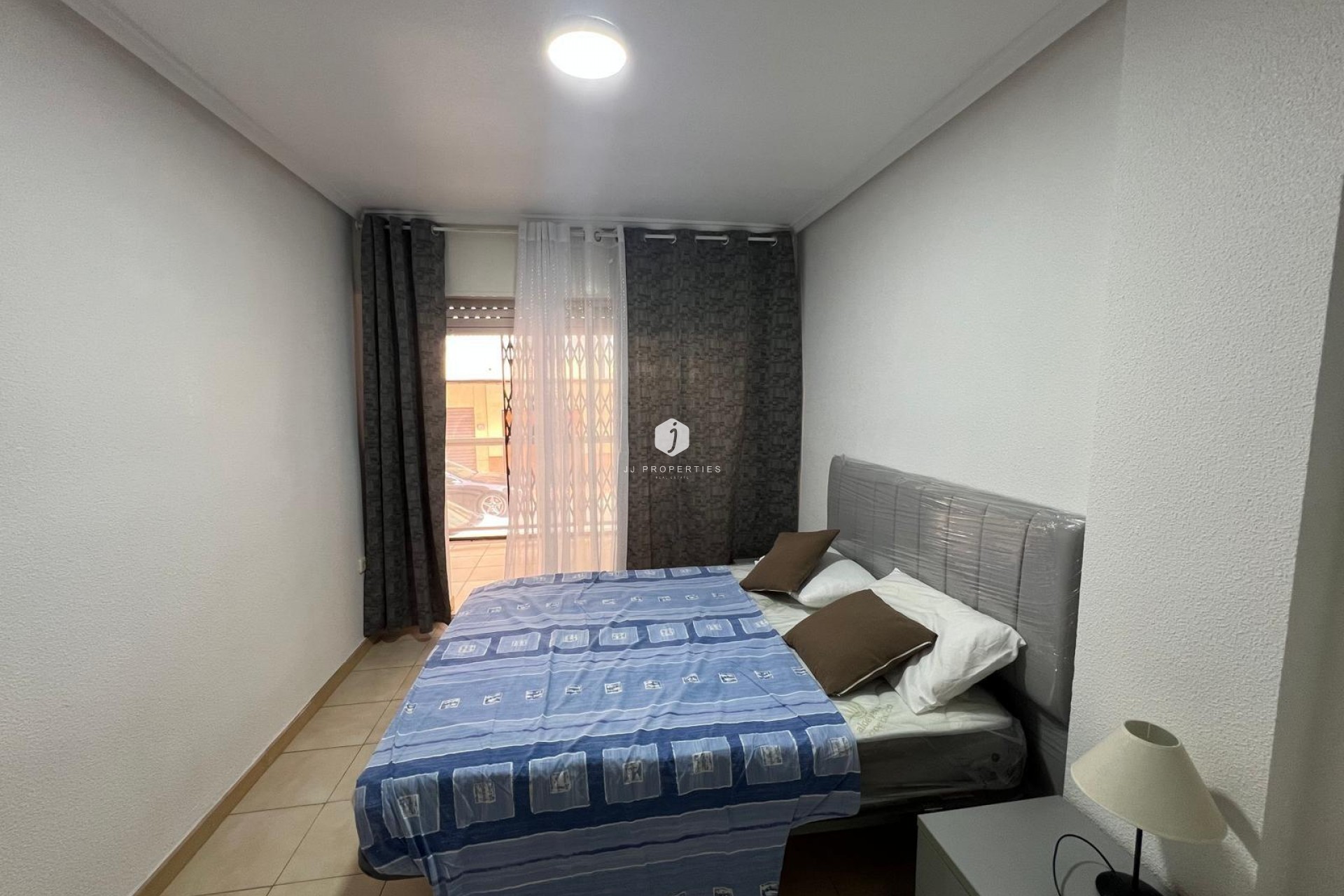 Resale - Apartment / flat -
Torrevieja - Playa del Cura