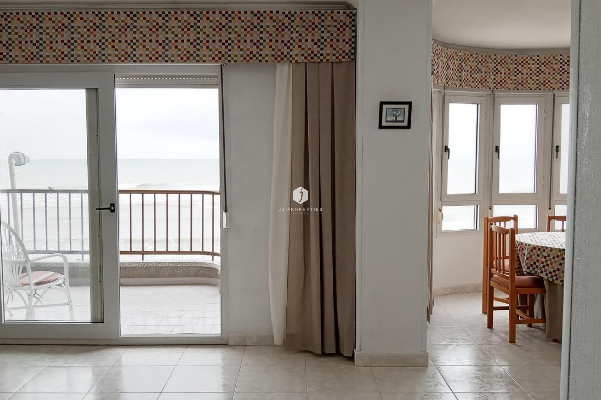 Resale - Apartment / flat -
Torrevieja - PLAYA LOS LOCOS