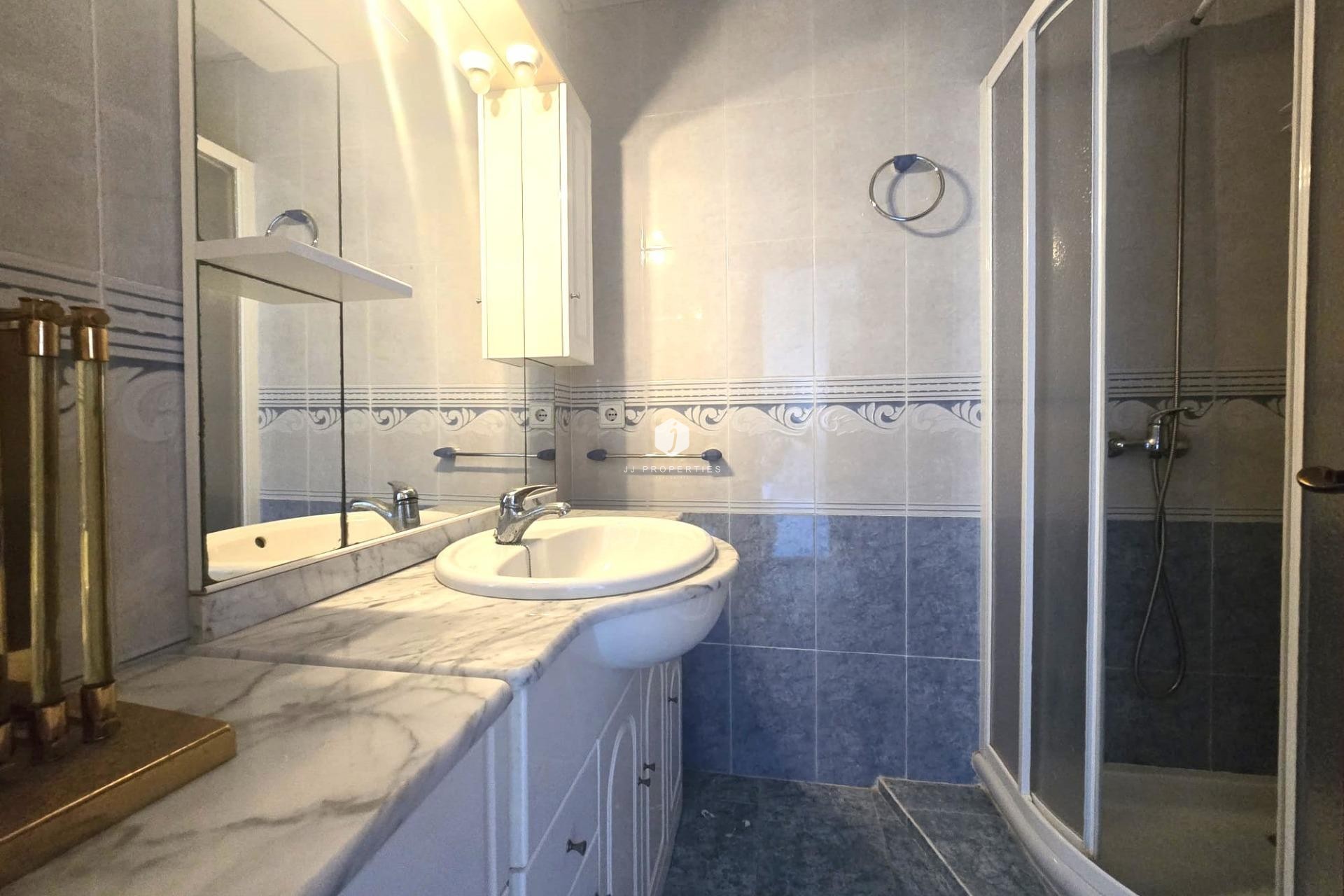 Resale - Apartment / flat -
Torrevieja - Puerto Deportivo Marina Salinas