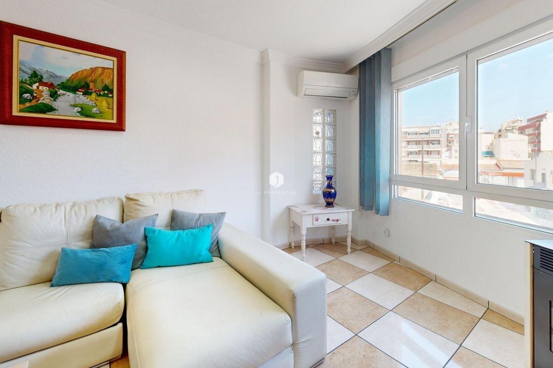 Resale - Apartment / flat -
Torrevieja - Puerto Deportivo