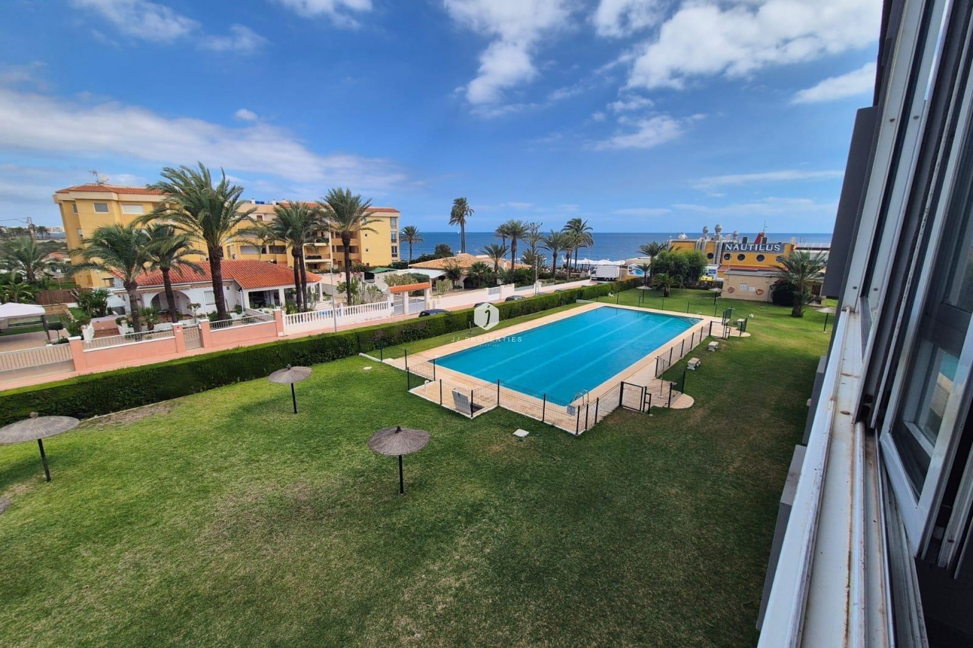 Resale - Apartment / flat -
Torrevieja - Punta prima