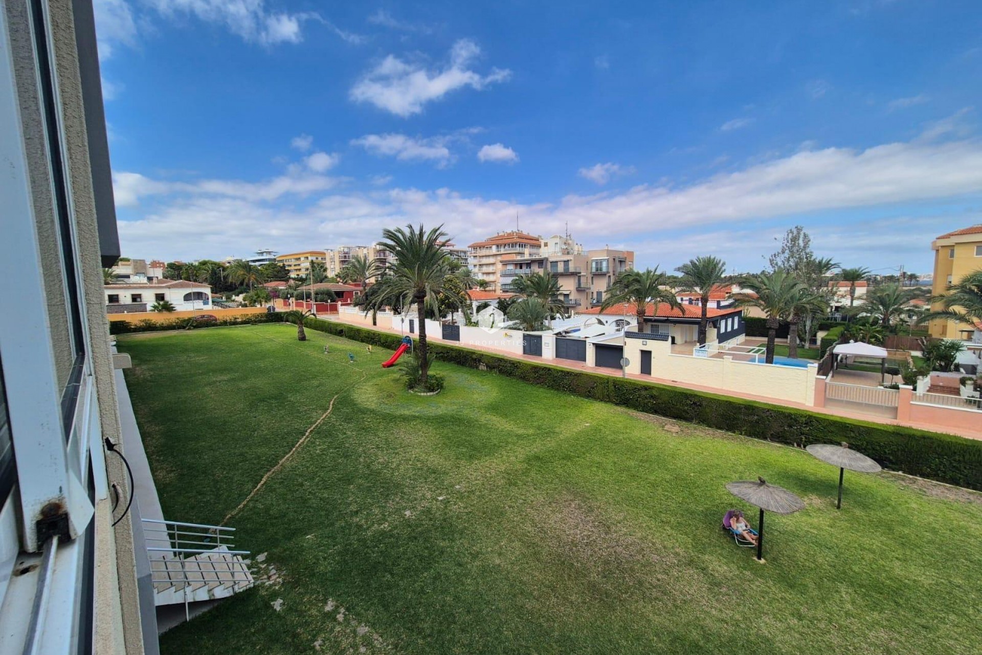 Resale - Apartment / flat -
Torrevieja - Punta prima