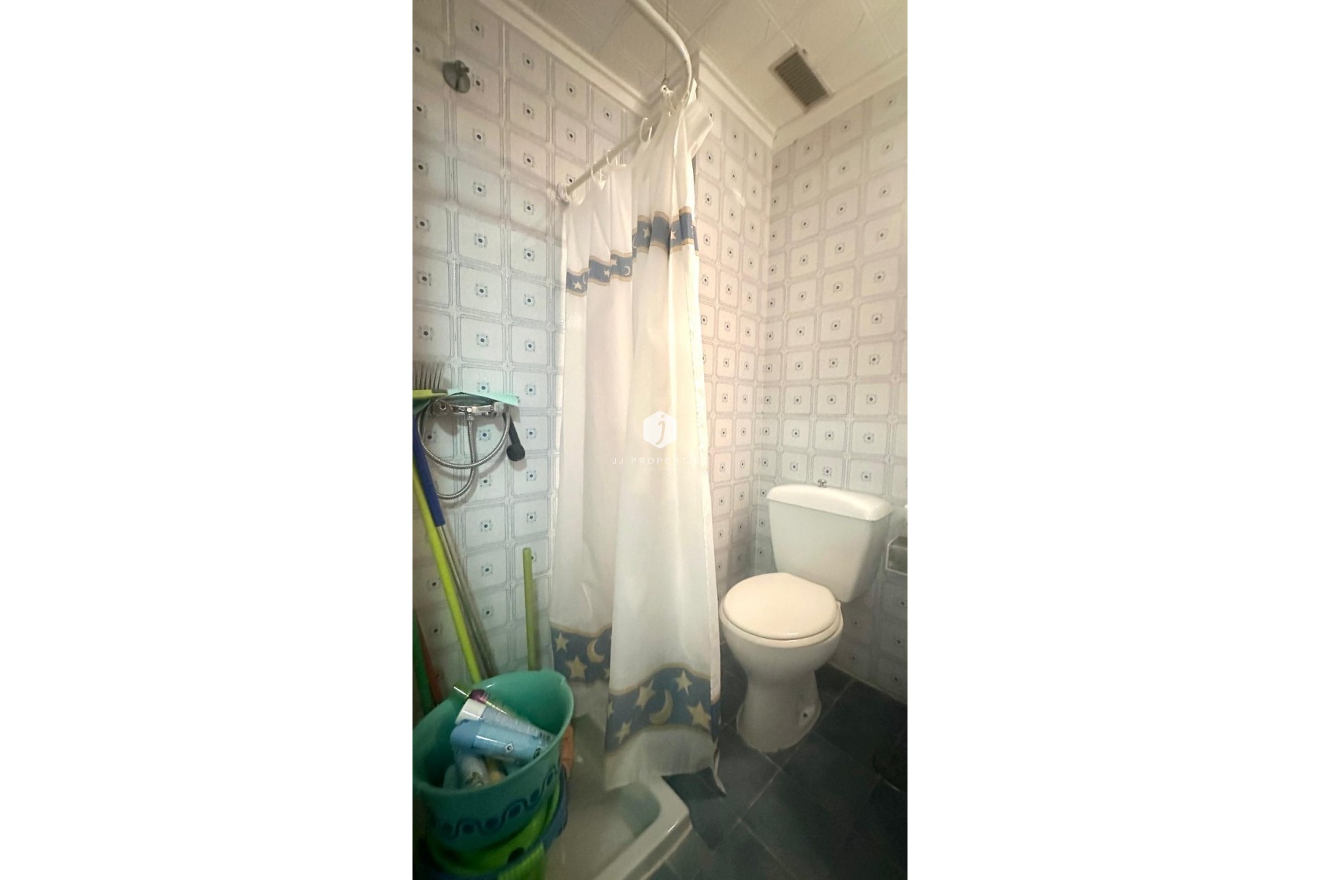 Resale - Apartment / flat -
Torrevieja - Punta prima