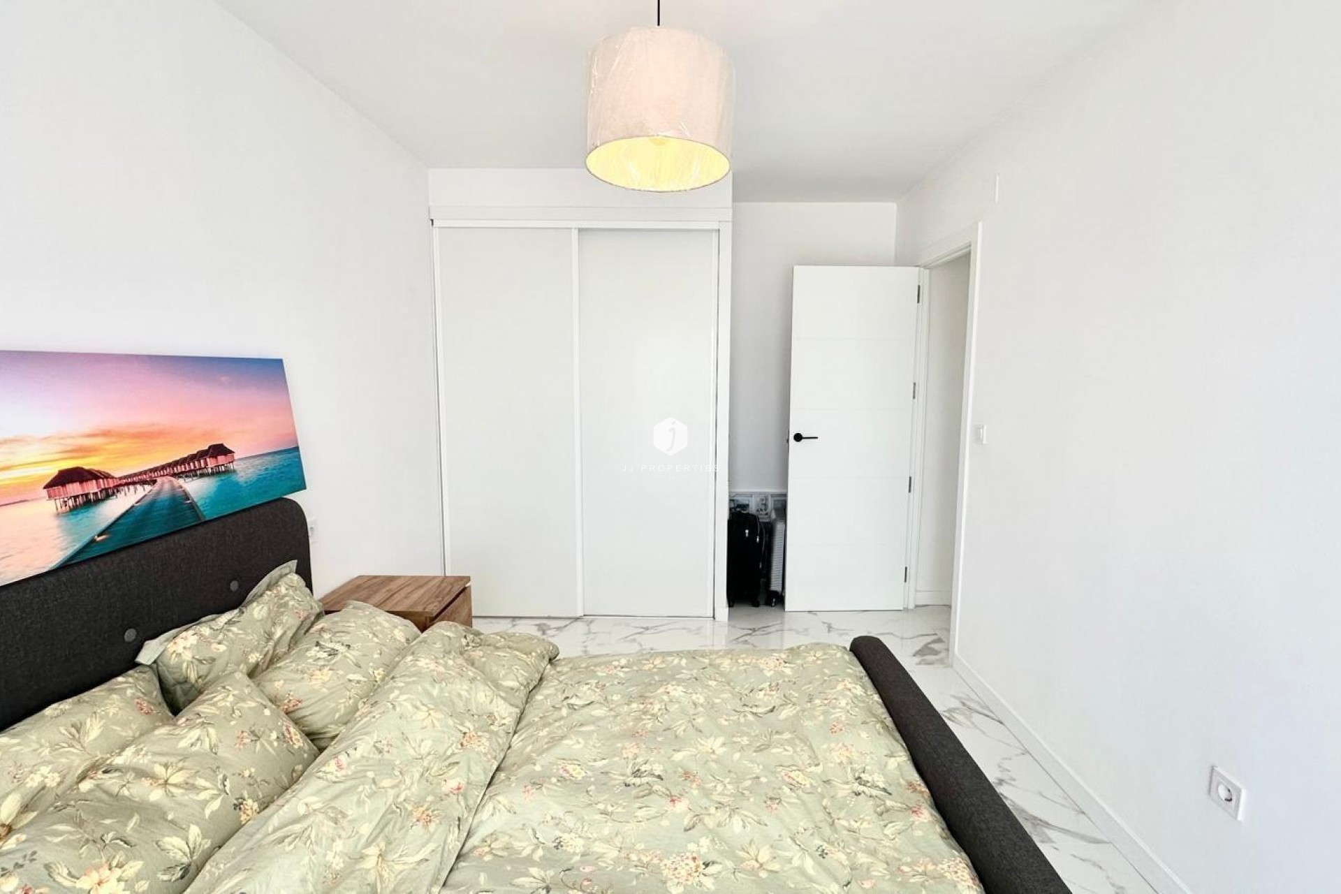 Resale - Apartment / flat -
Torrevieja - Punta prima