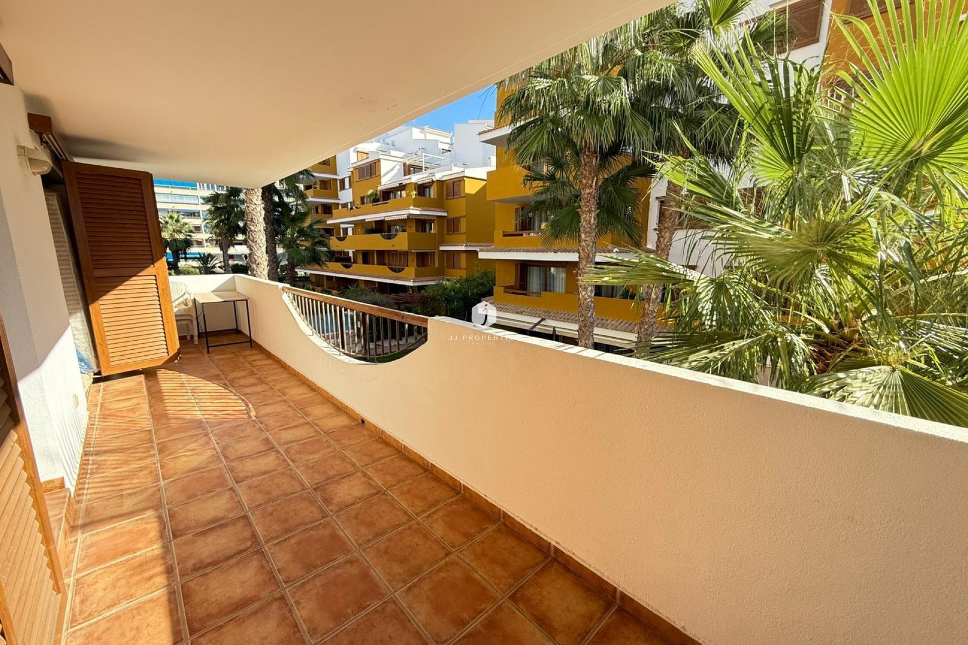 Resale - Apartment / flat -
Torrevieja - Punta prima