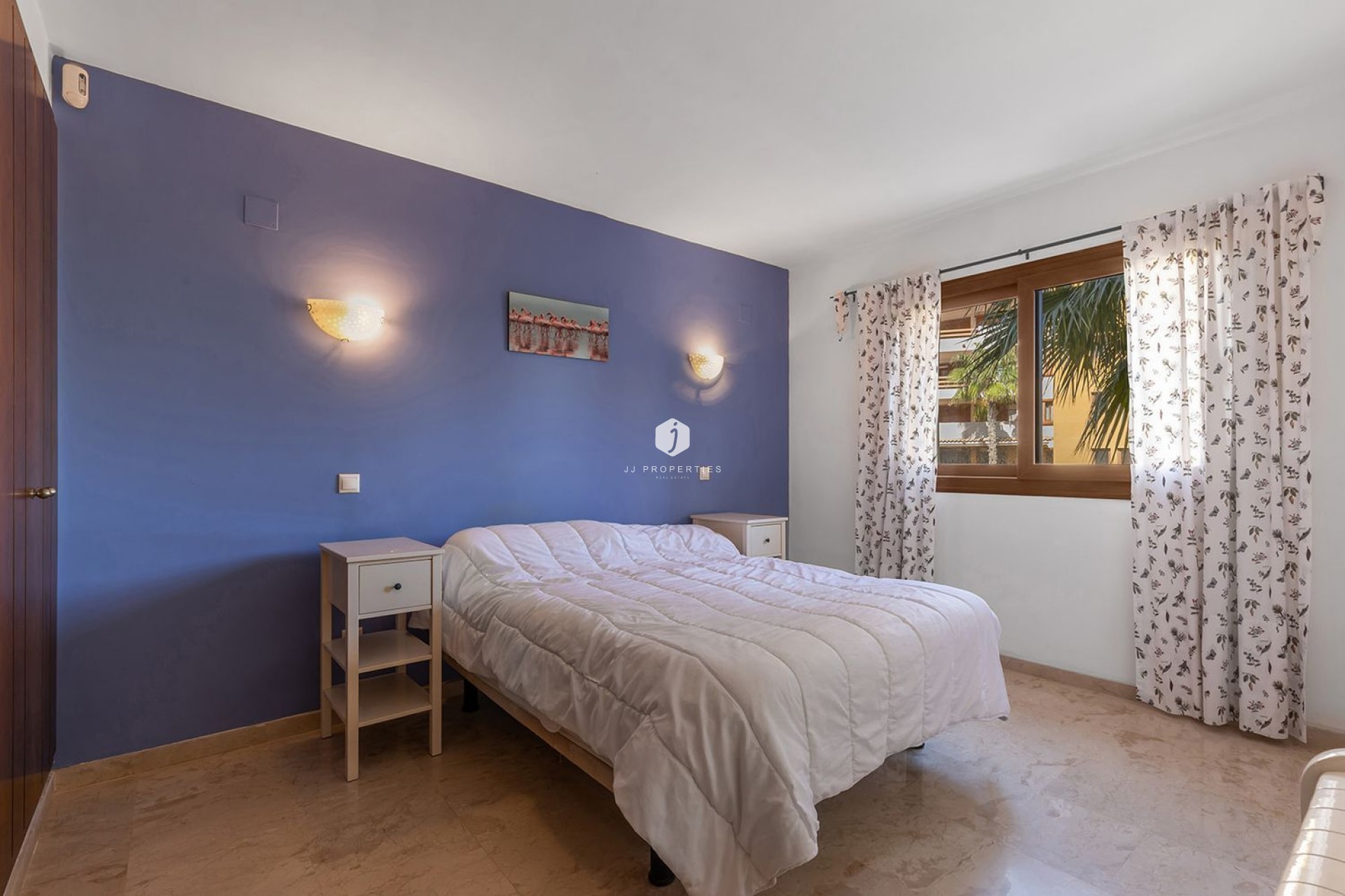 Resale - Apartment / flat -
Torrevieja - Punta prima