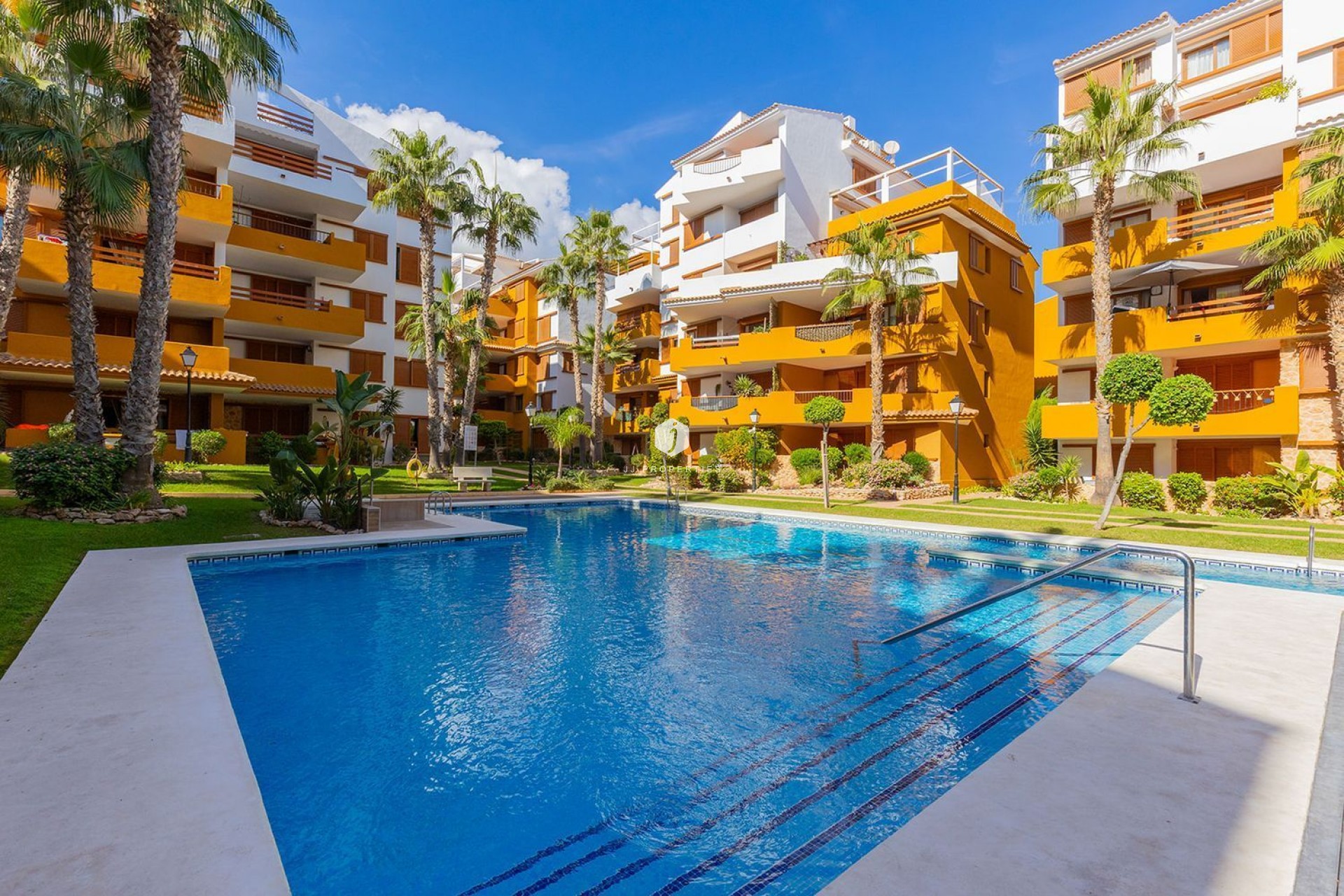 Resale - Apartment / flat -
Torrevieja - Punta prima