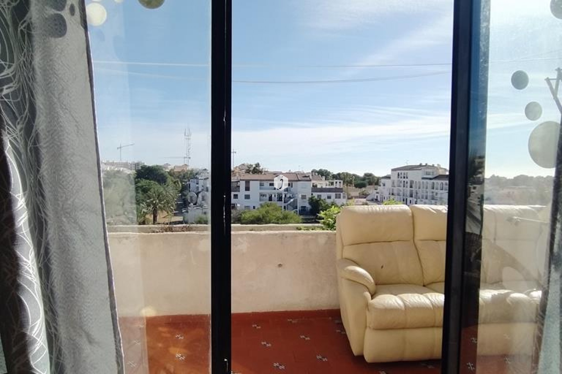 Resale - Apartment / flat -
Torrevieja - Punta prima
