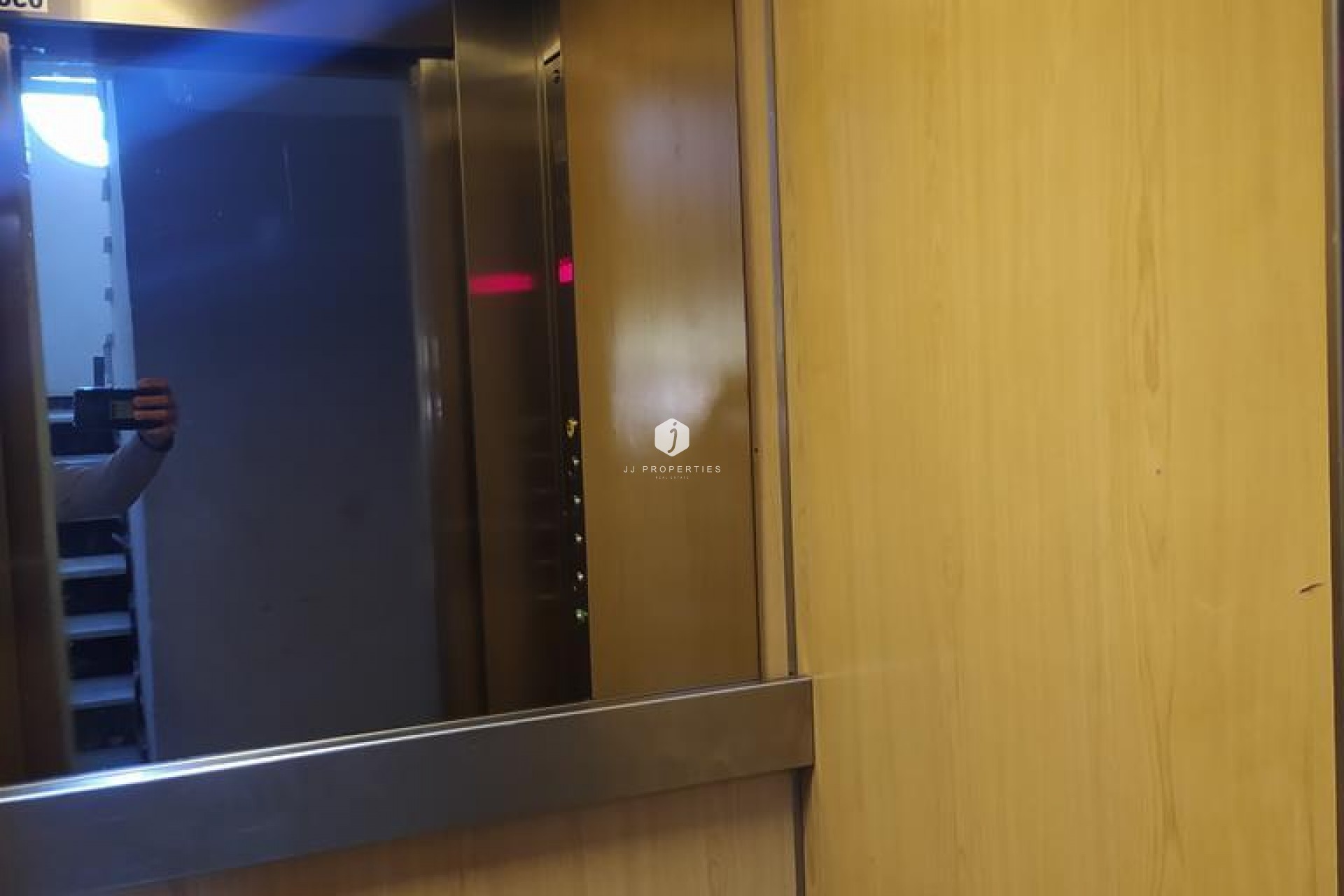 Resale - Apartment / flat -
Torrevieja - Punta prima