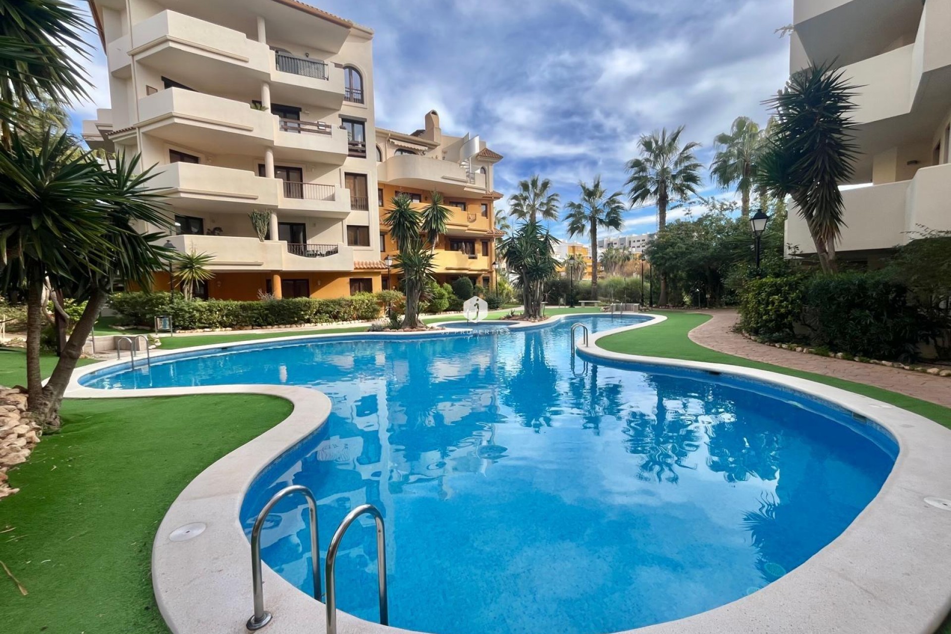 Resale - Apartment / flat -
Torrevieja - Punta prima