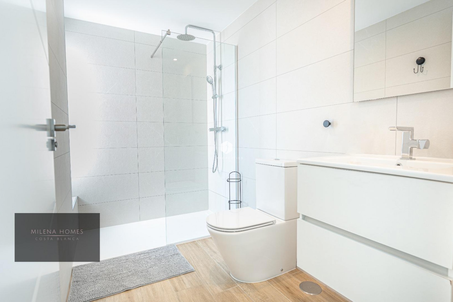 Resale - Apartment / flat -
Torrevieja - Punta prima