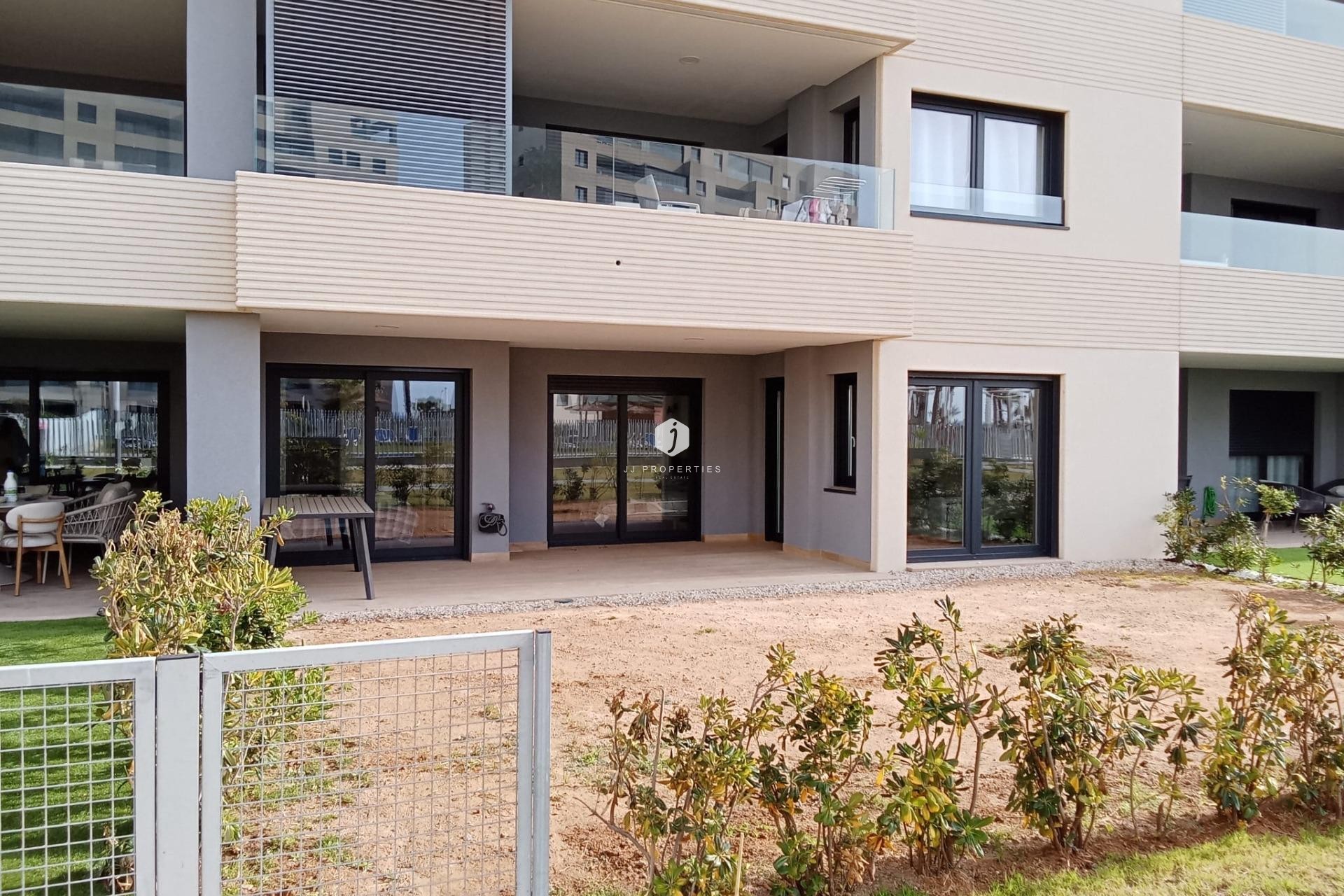 Resale - Apartment / flat -
Torrevieja - Punta prima