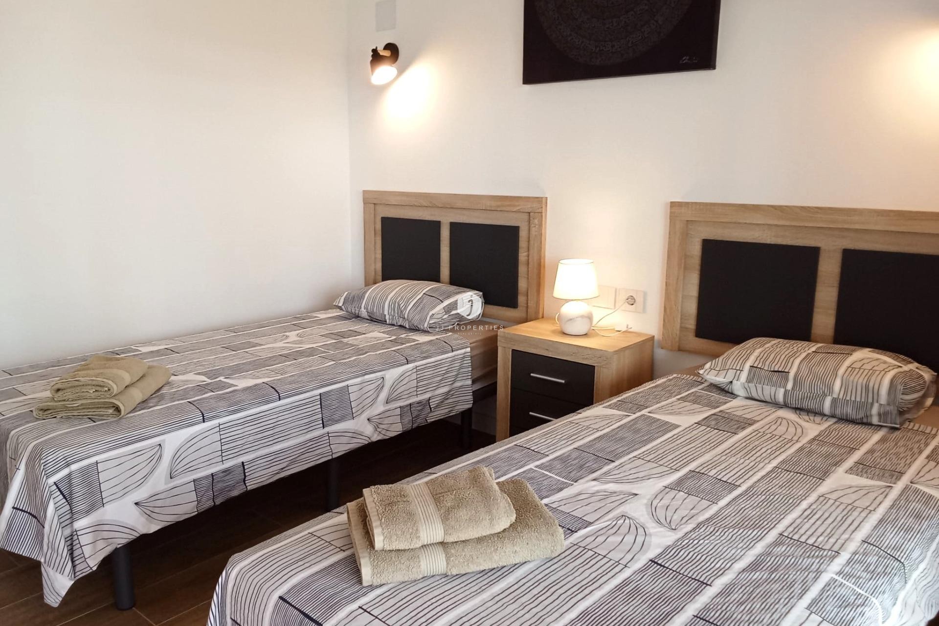 Resale - Apartment / flat -
Torrevieja - Punta prima