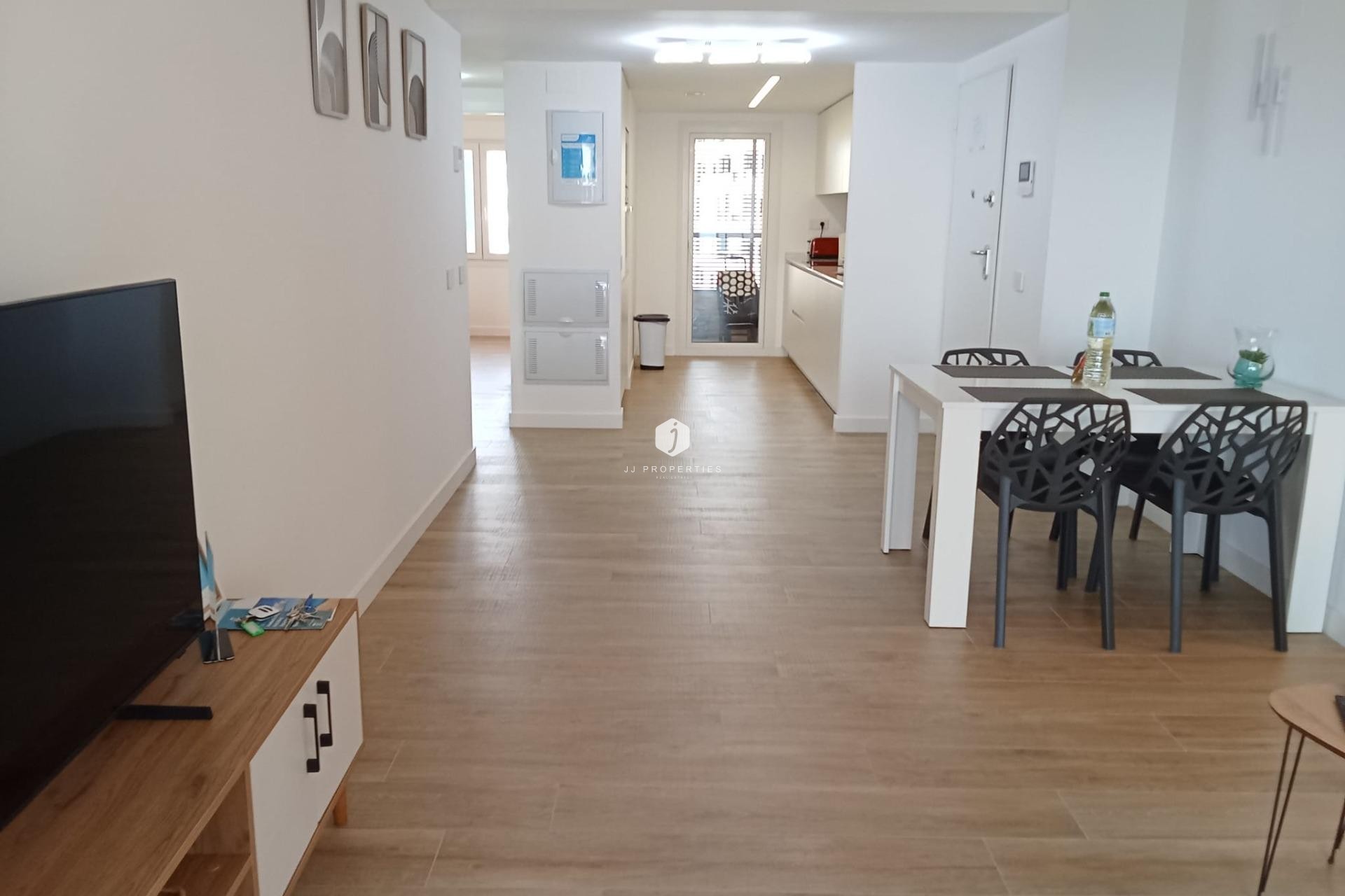 Resale - Apartment / flat -
Torrevieja - Punta prima