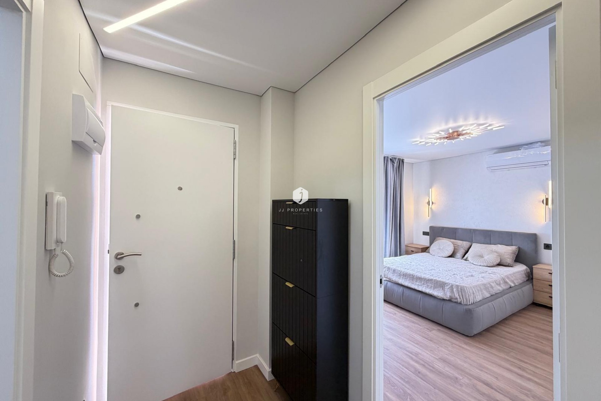 Resale - Apartment / flat -
Torrevieja - Punta prima