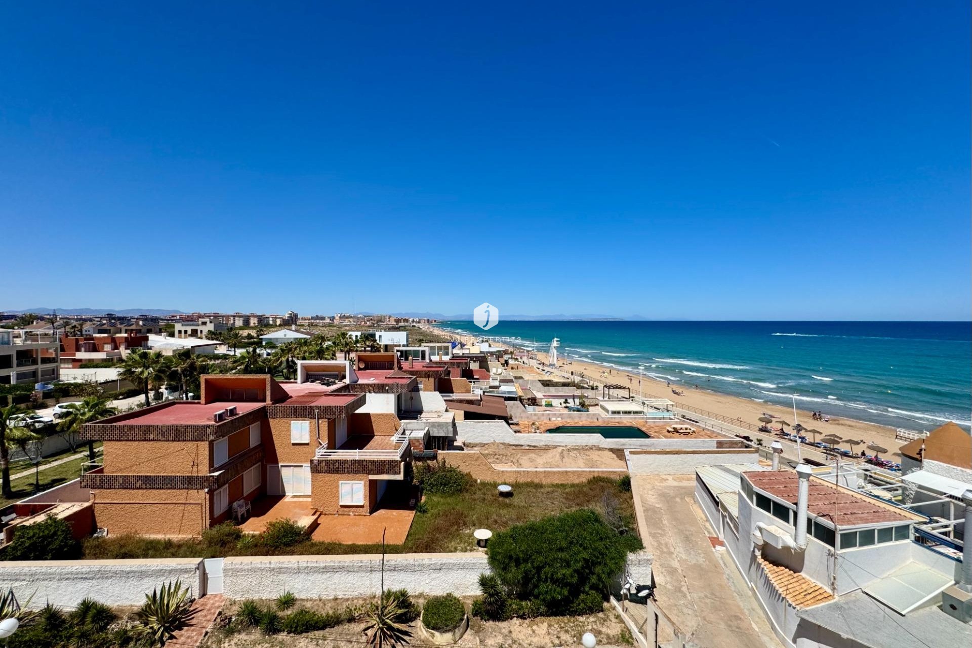 Resale - Apartment / flat -
Torrevieja - Torre la mata