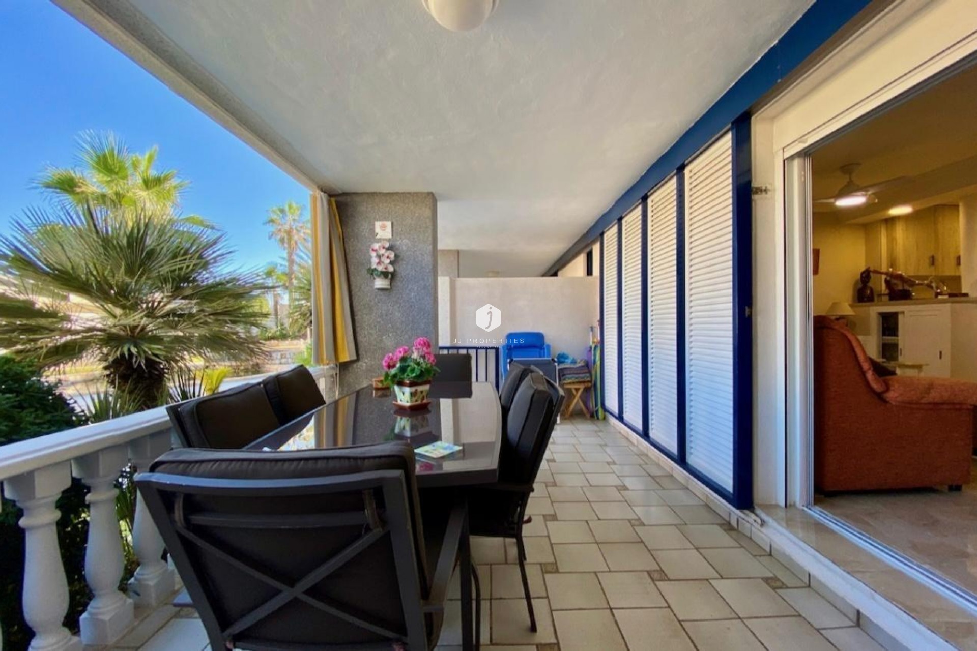 Resale - Apartment / flat -
Torrevieja - Torre la mata