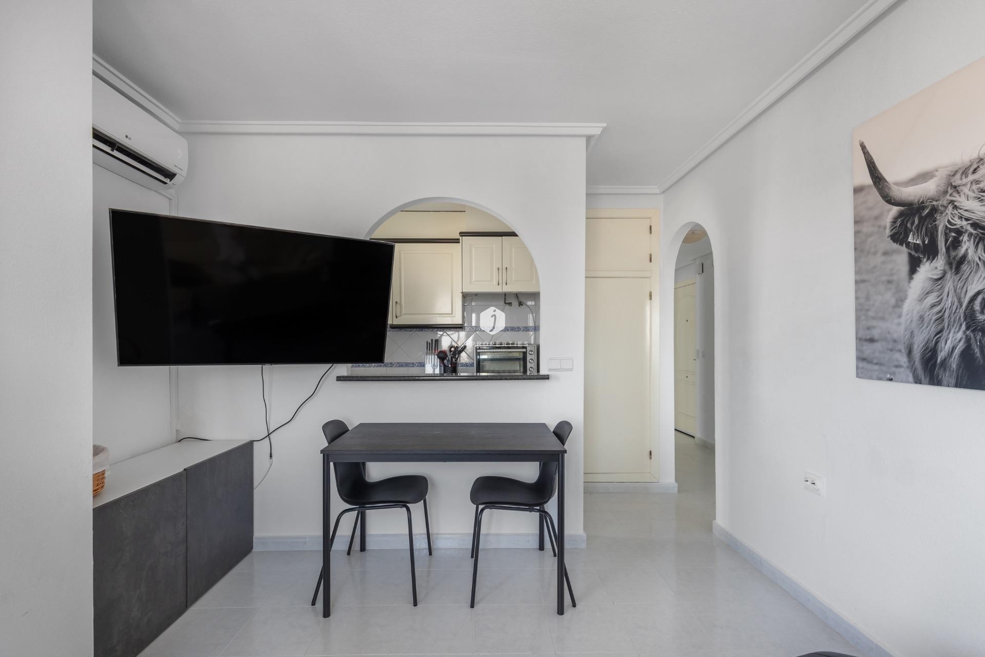 Resale - Apartment / flat -
Torrevieja - Torreblanca