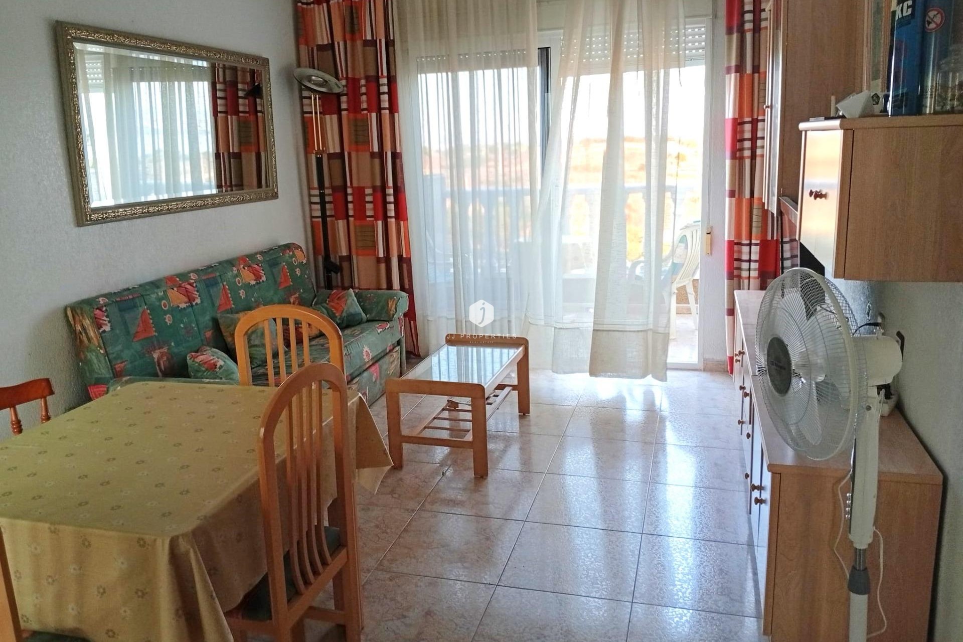Resale - Apartment / flat -
Torrevieja - Torreblanca