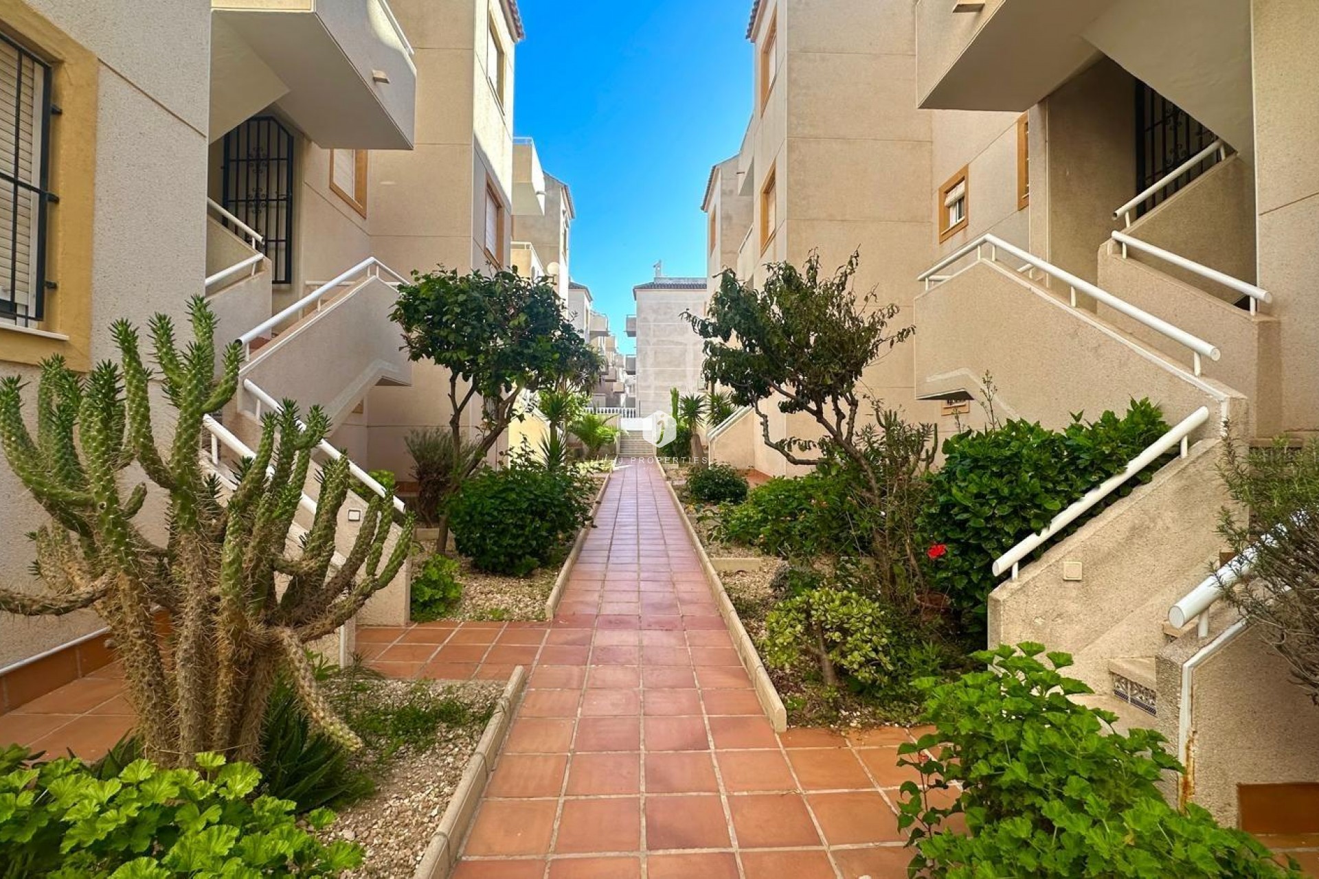 Resale - Apartment / flat -
Torrevieja - Torreblanca